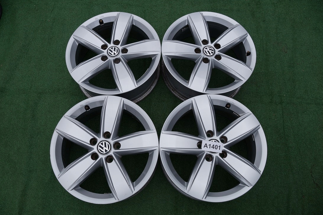  Alu Felge Volkswagen Tiguan Aluminum rim 17 Zoll 6.5J 5x112 38ET 5NA071497 product image