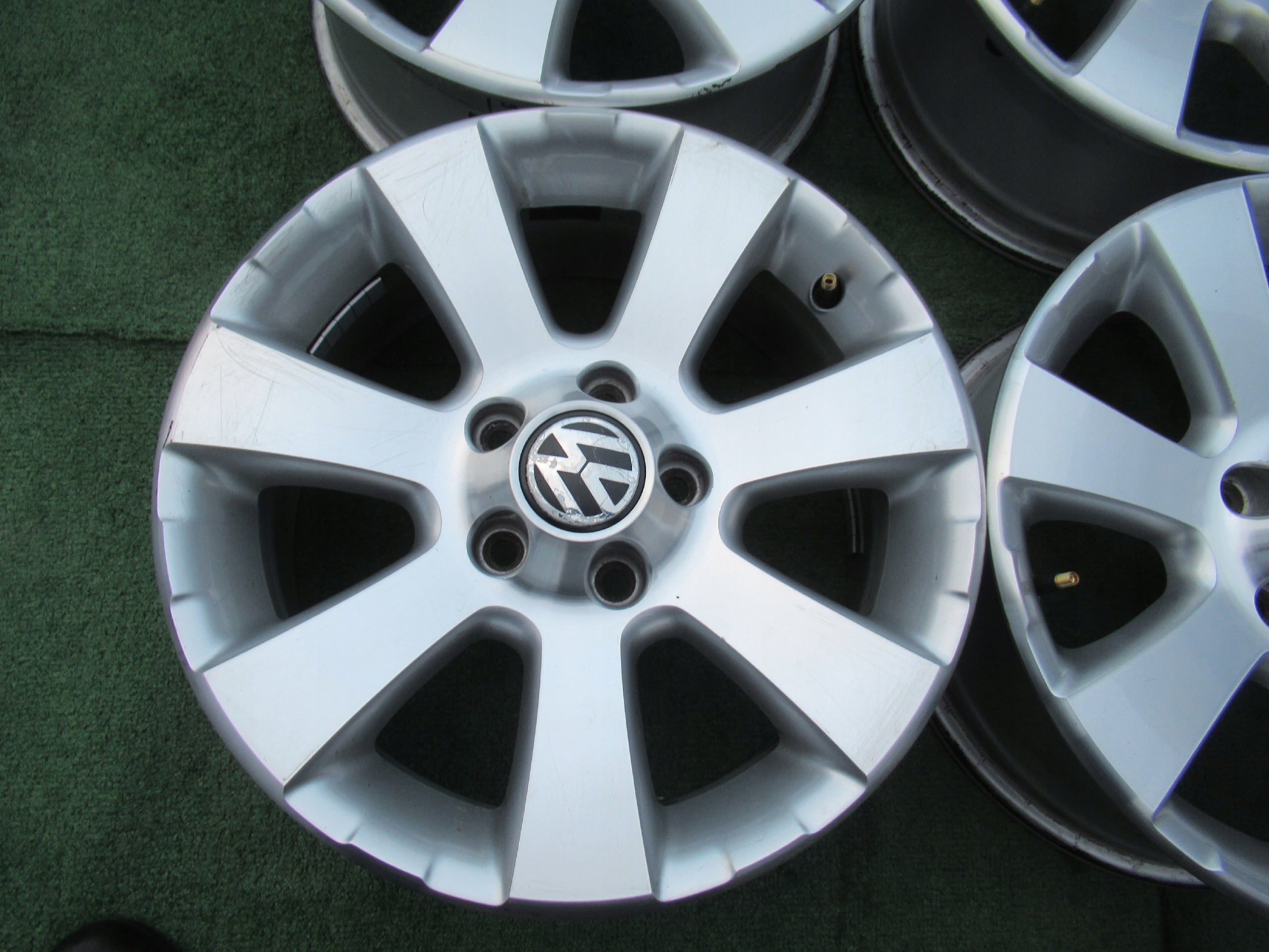 Alu Felge Volkswagen Tiguan Aluminum rim 16 Zoll 6.5J 5x112 33ET 5N0601025A