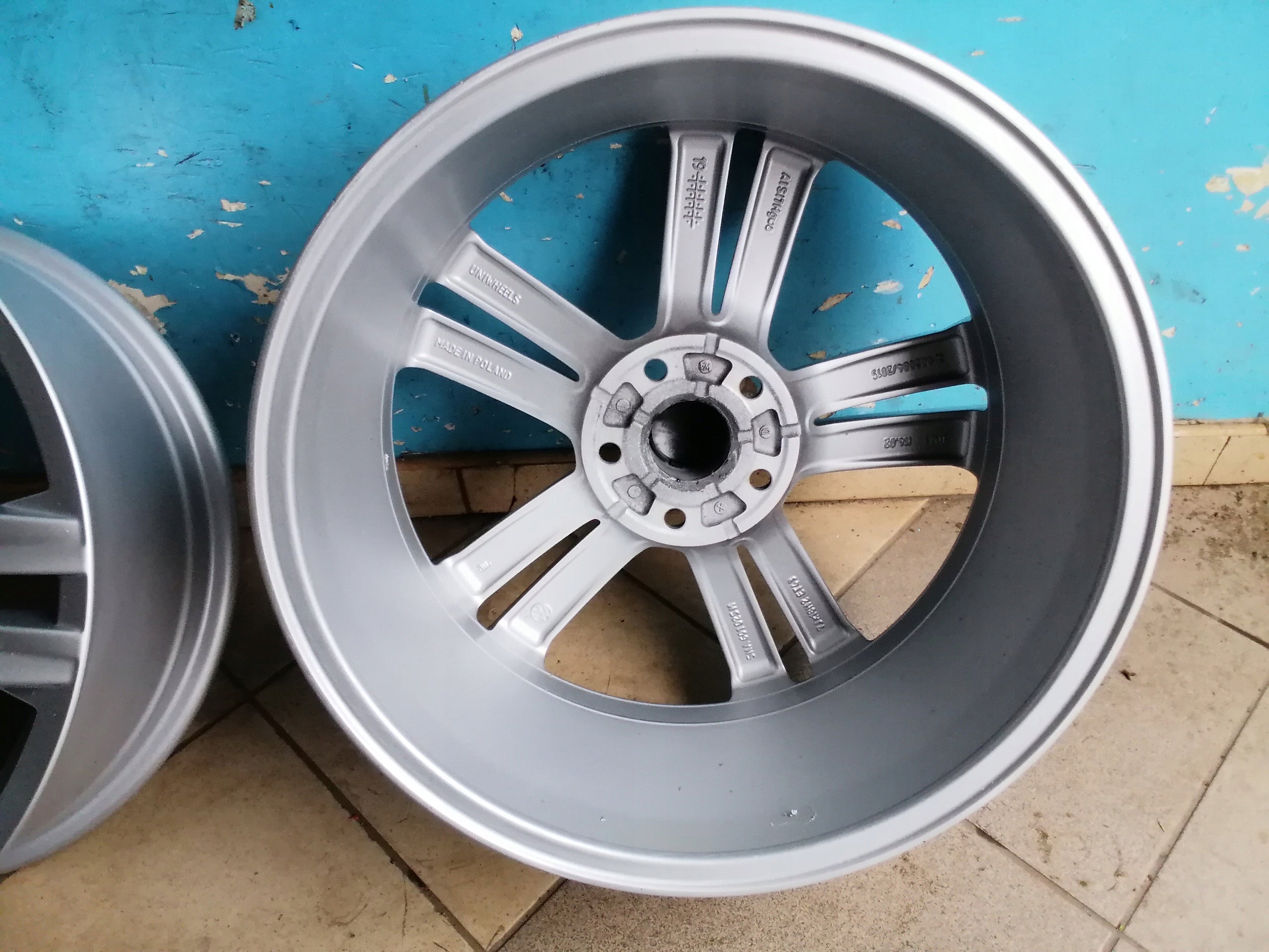 Alu Felge Volkswagen Tiguan Aluminum rim 18 Zoll 7.0J 5x112 43ET 5NA601025M