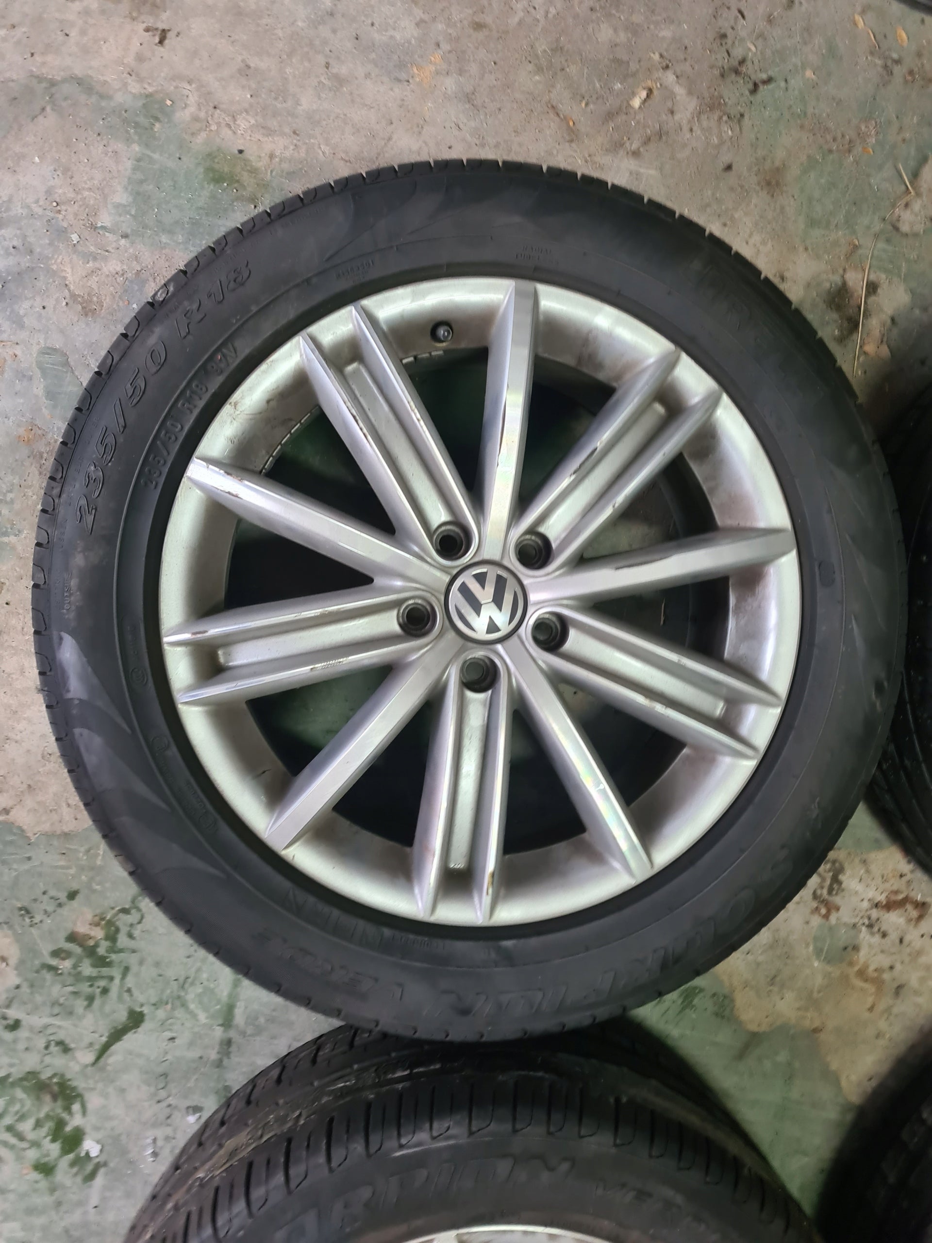 Alu Felge Volkswagen Tiguan Aluminum rim 18 Zoll 7.0J 5x112 43ET 5N0601025D