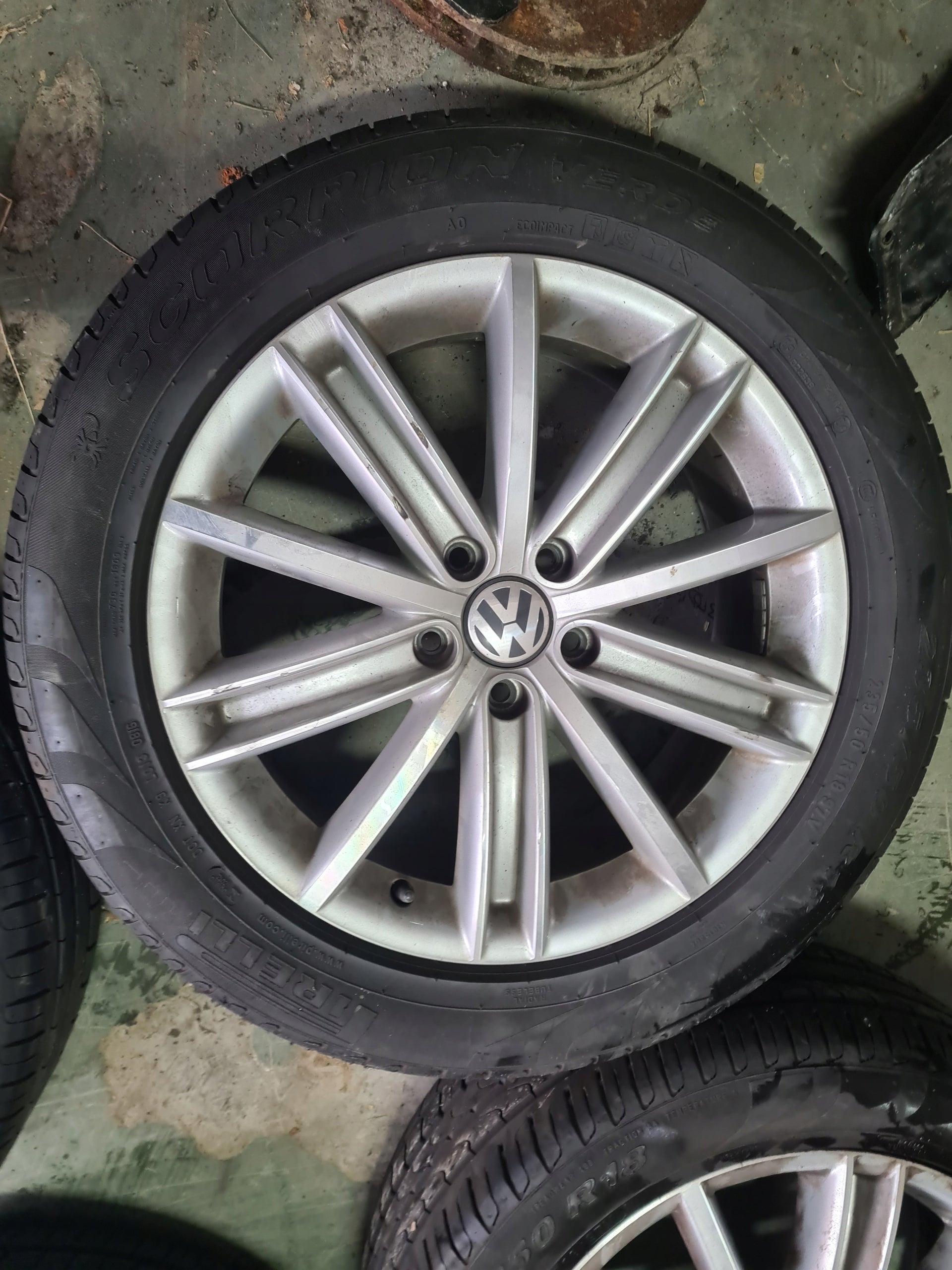 Alu Felge Volkswagen Tiguan Aluminum rim 18 Zoll 7.0J 5x112 43ET 5N0601025D