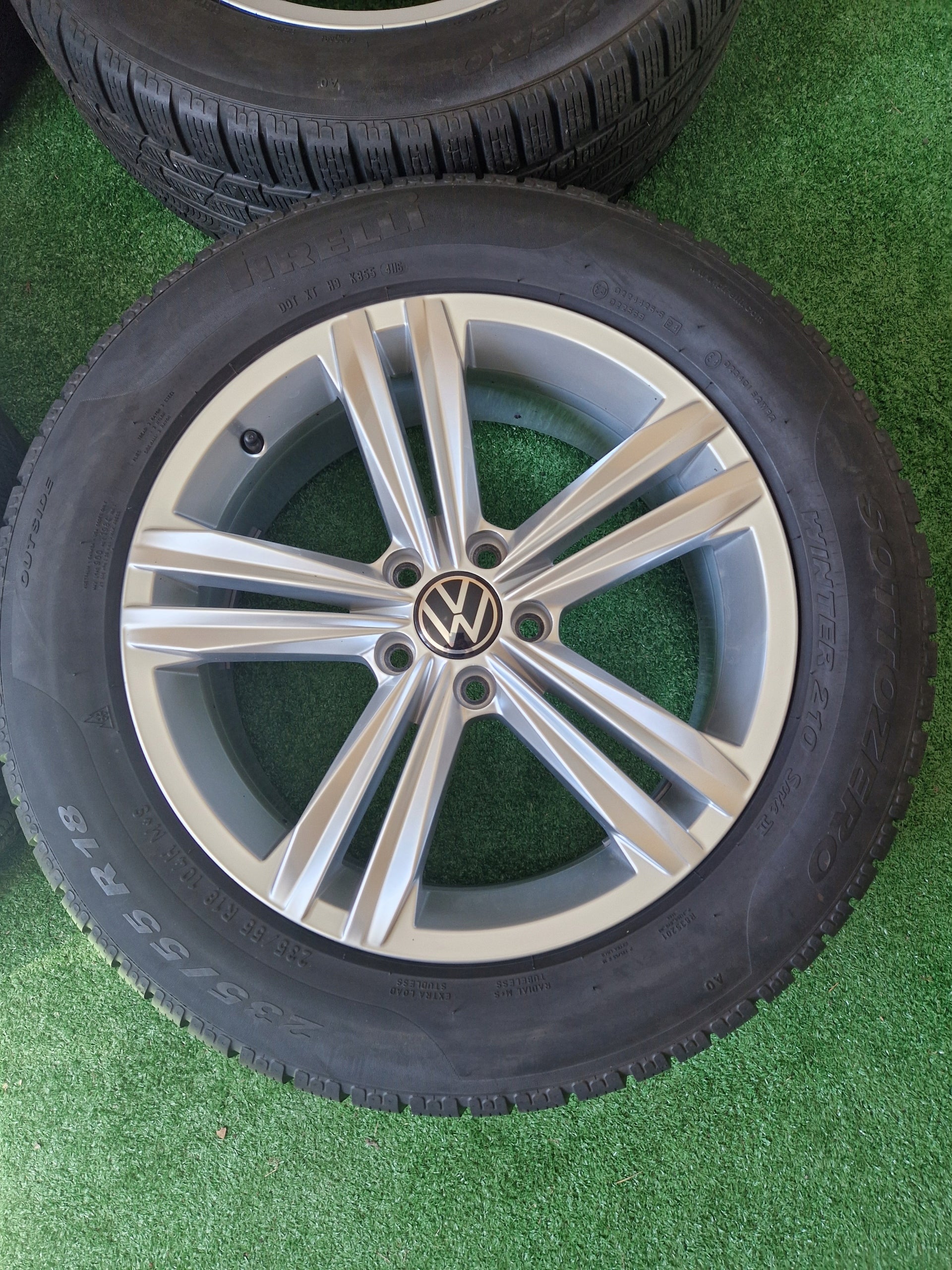 Alu Felge Volkswagen Tiguan Aluminum rim 18 Zoll 7.0J 5x112 43ET 5NA601025M