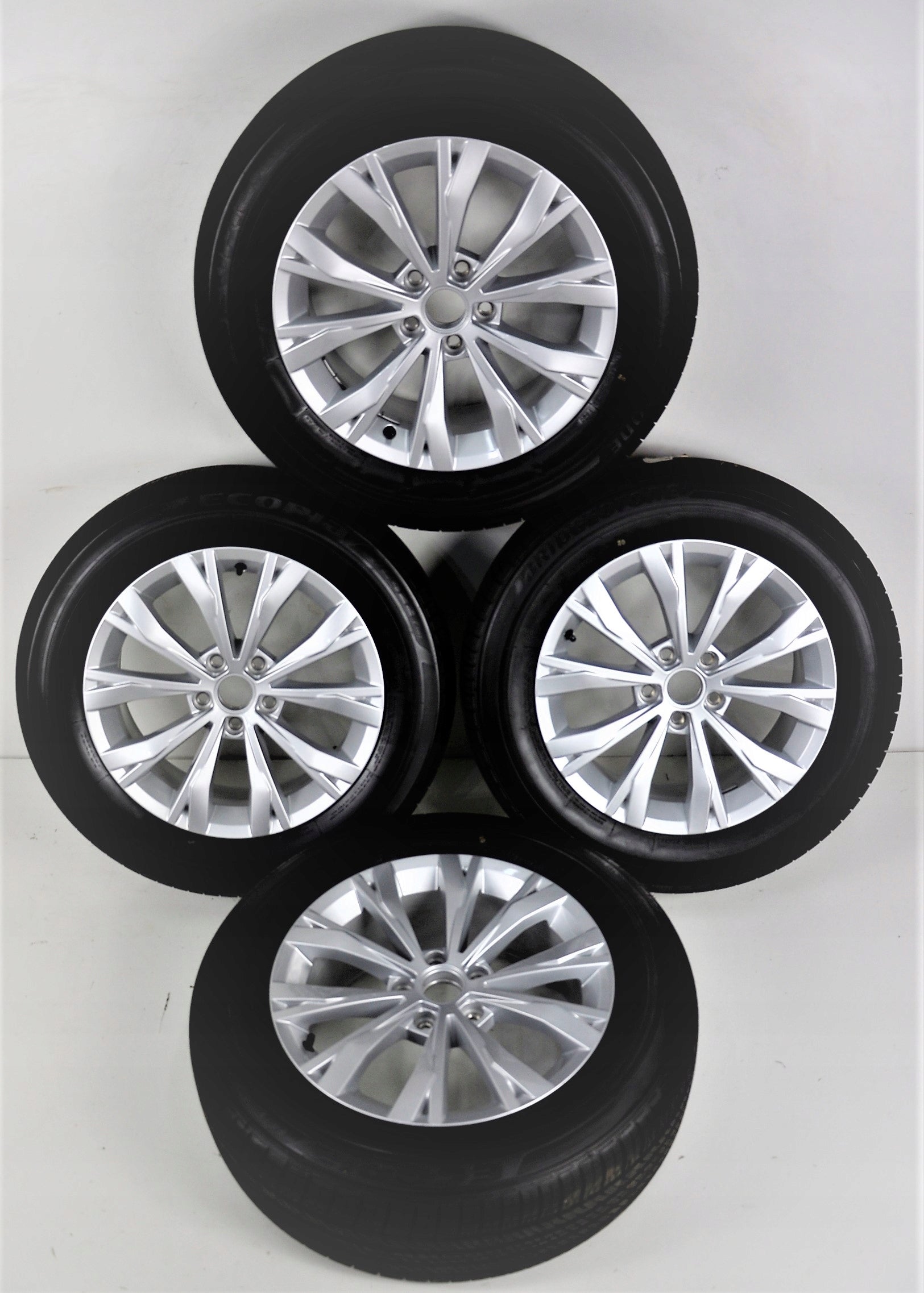 Alu Felge Volkswagen Tiguan Aluminum rim 17 Zoll 9.0J 5x112 40ET 5NN601025