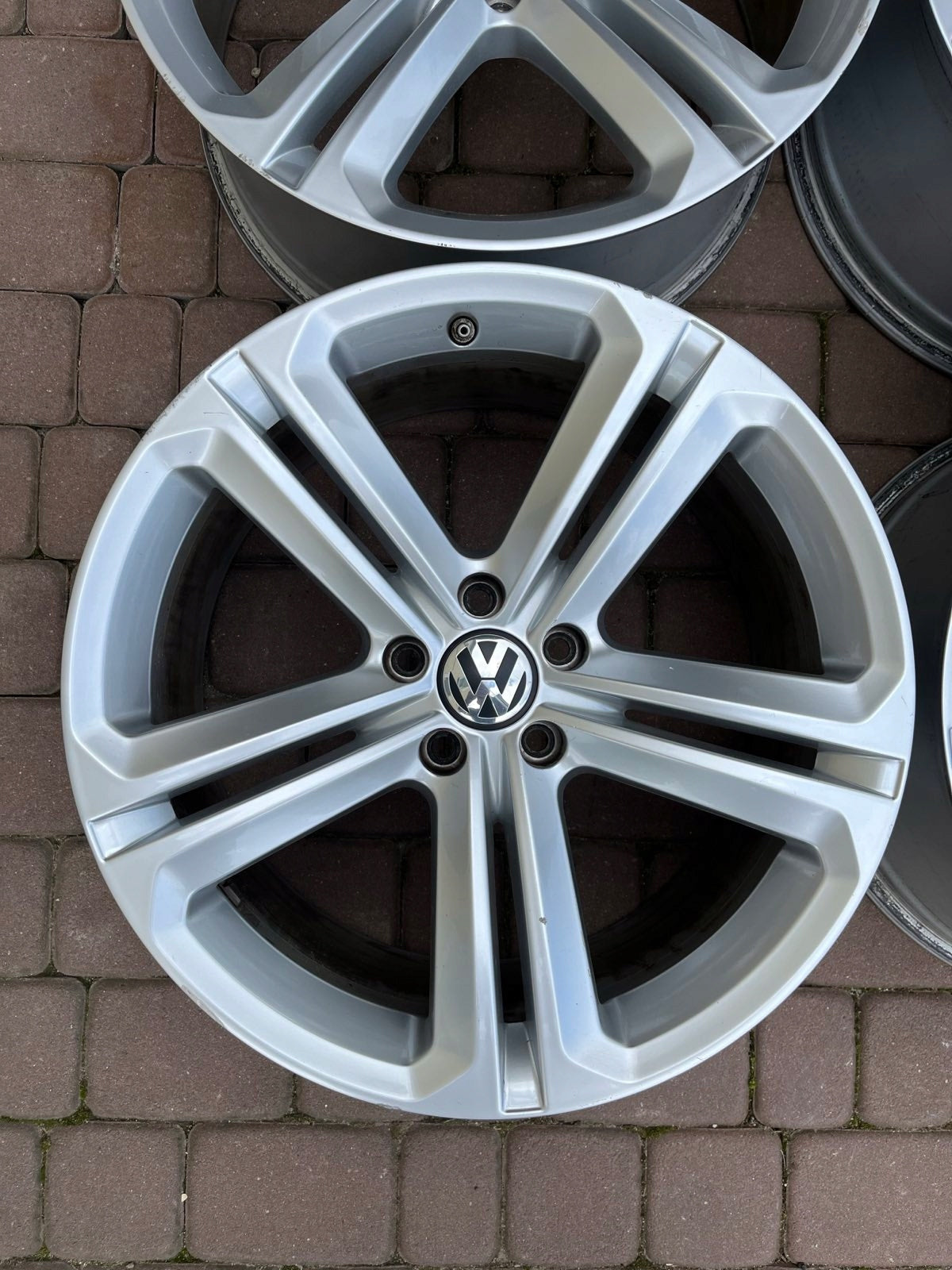 Alu Felge Volkswagen Tiguan Aluminum rim 19 Zoll 9.0J 5x112