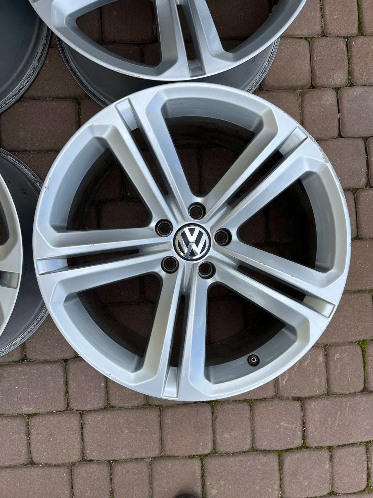 Alu Felge Volkswagen Tiguan Aluminum rim 19 Zoll 9.0J 5x112