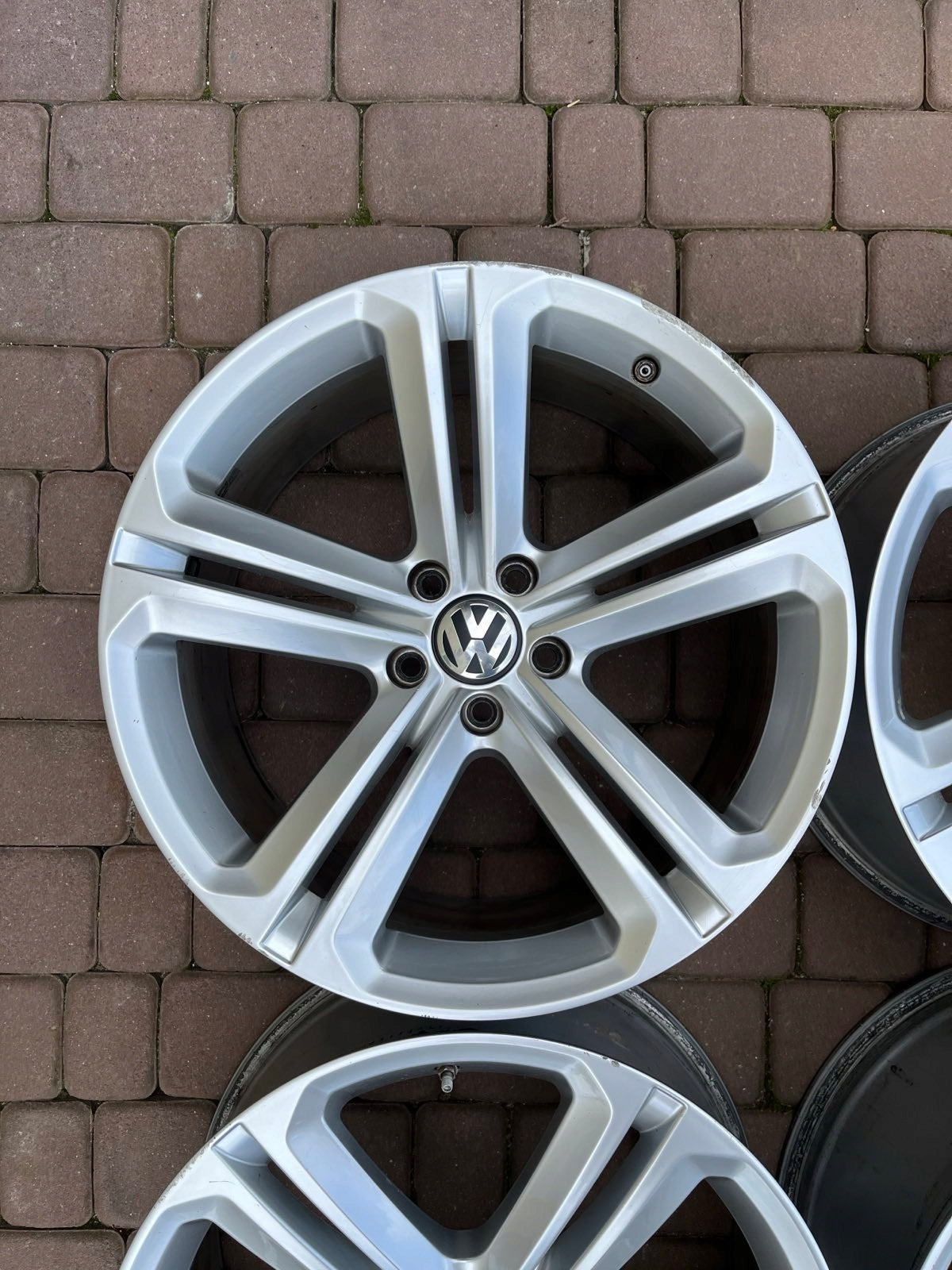 Alu Felge Volkswagen Tiguan Aluminum rim 19 Zoll 9.0J 5x112