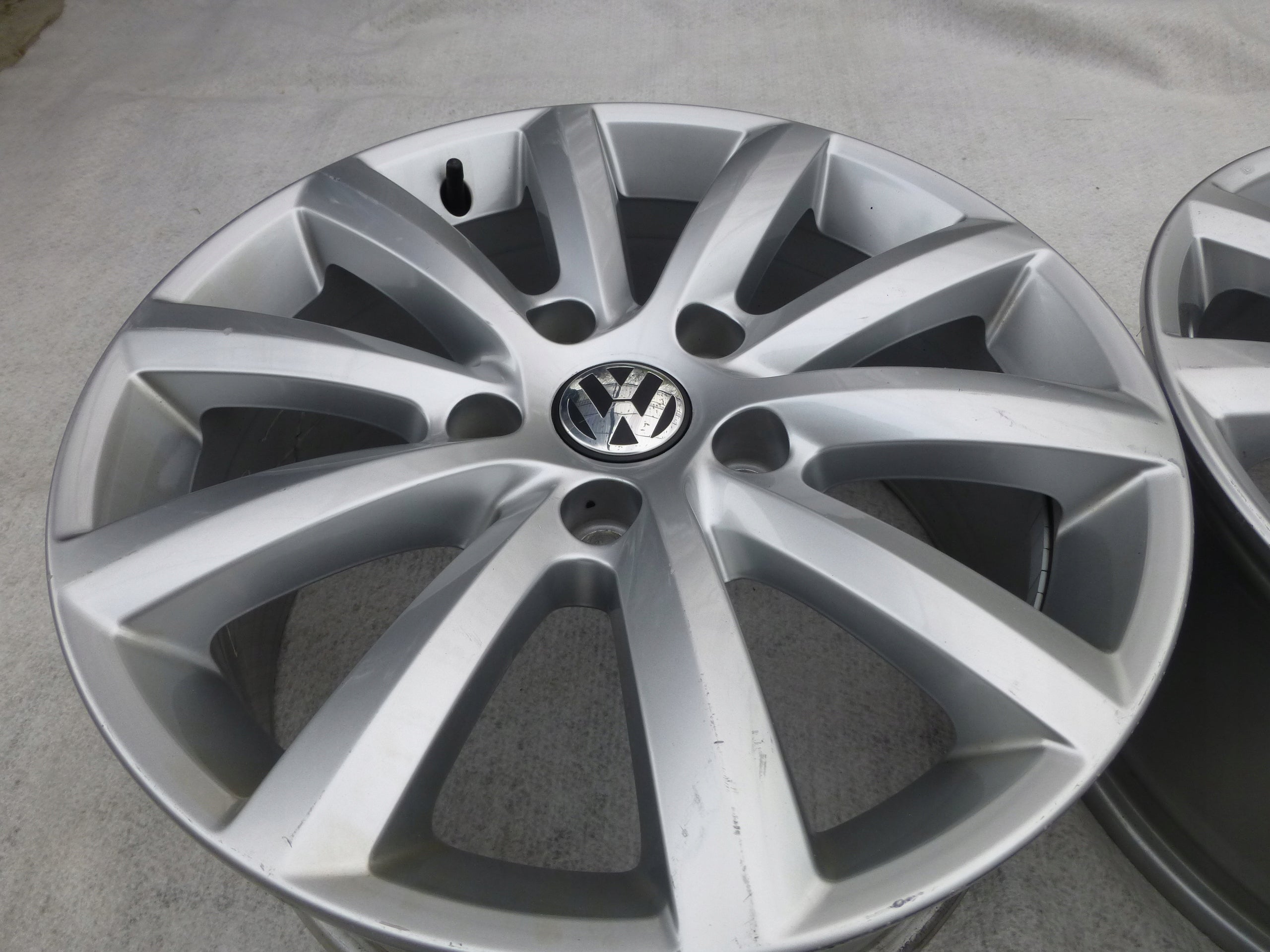 Alu Felge Volkswagen Touareg Aluminum rim 18 Zoll 8.0J 5x130