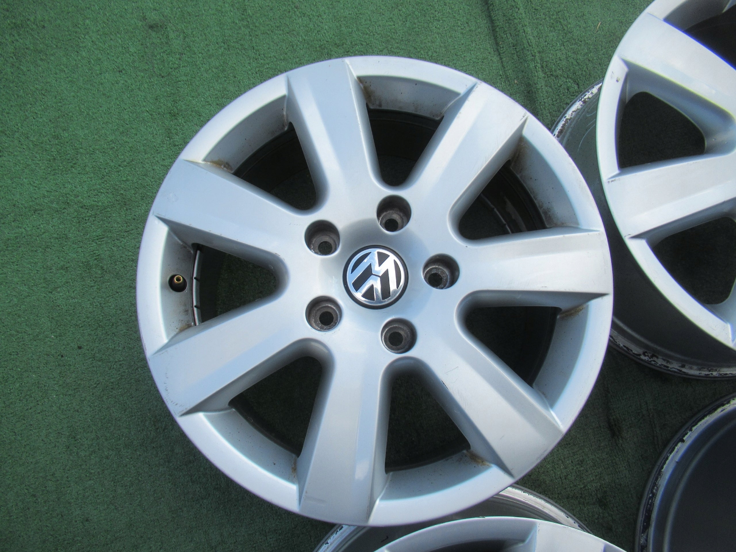 Alu Felge Volkswagen Touareg Aluminum rim 16 Zoll 7.5J 5x130 50ET 7P6601025