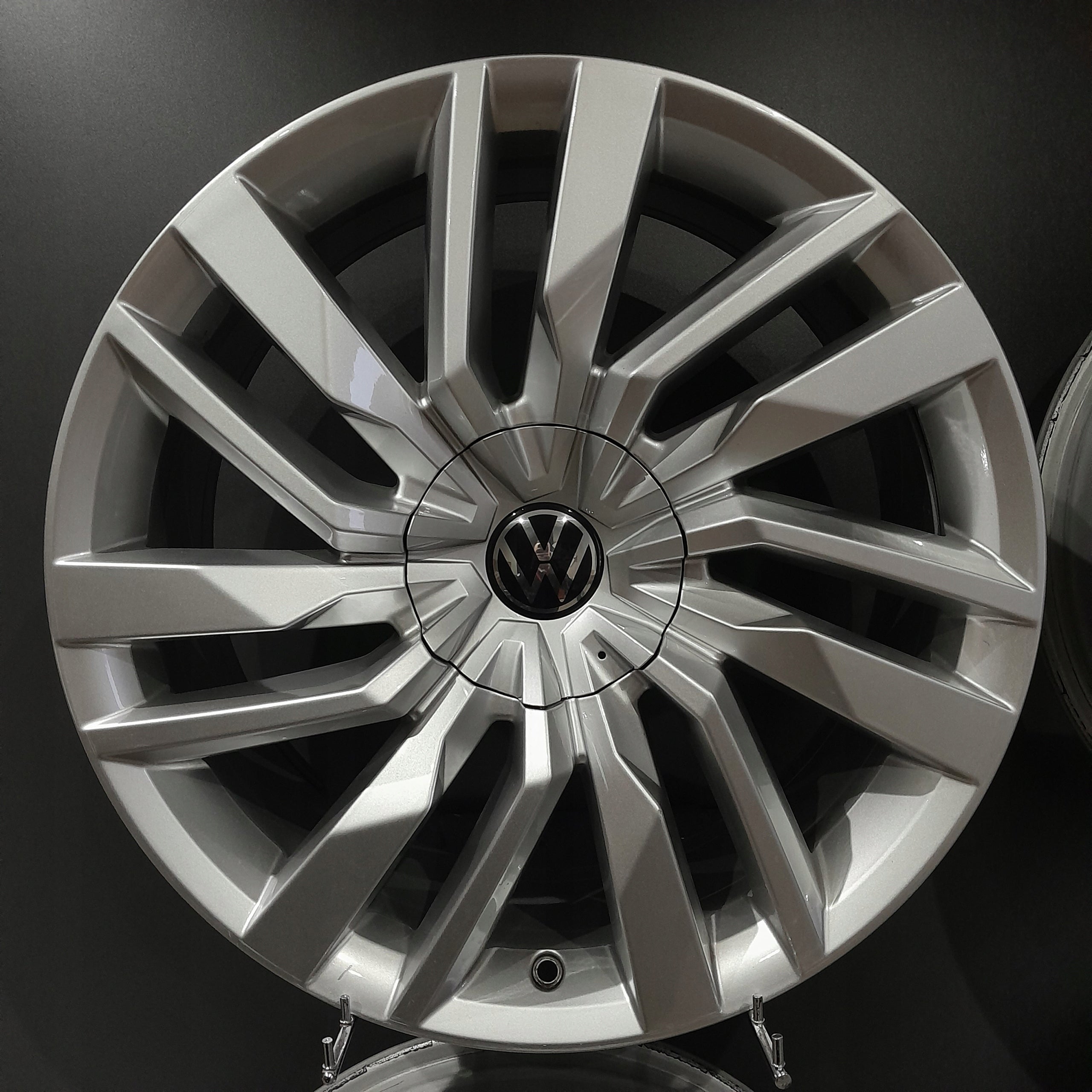 Alu Felge Volkswagen Touareg Aluminum rim 19 Zoll 8.0J 5x112 28ET 760601025E