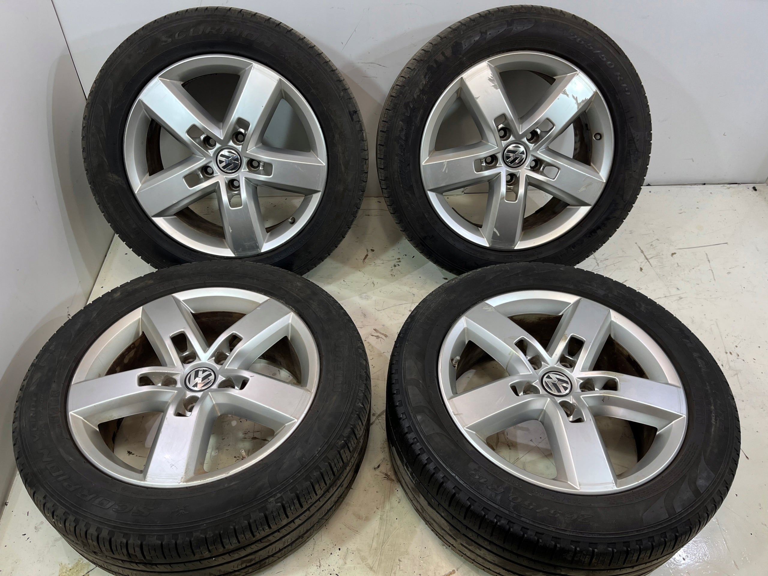  Alu Felge Volkswagen Touareg Aluminum rim 19 Zoll 8.5J 5x130 7P6601025D product image