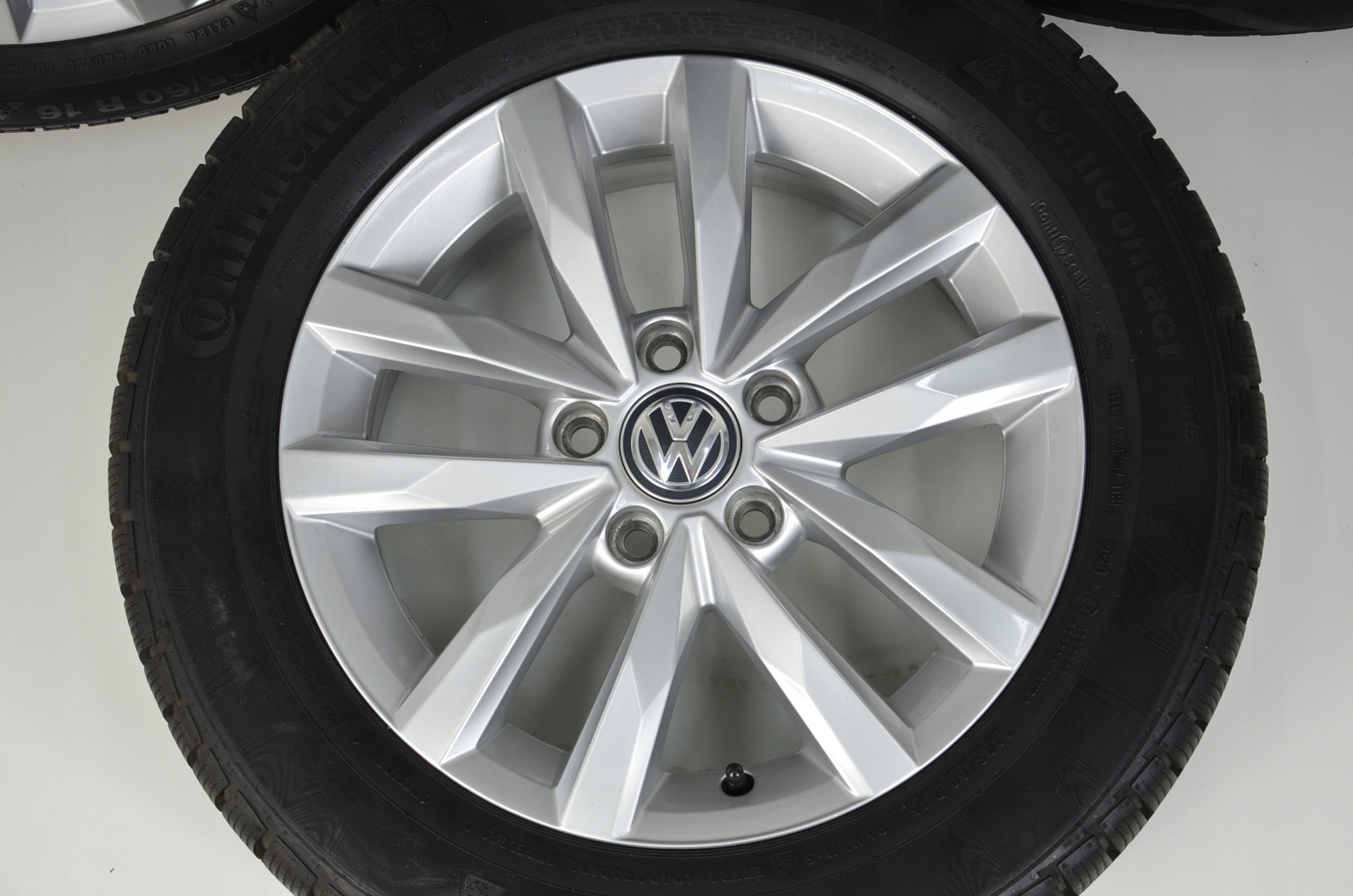 Alu Felge Volkswagen Touran Aluminum rim 16 Zoll 6.5J 5x112 48ET 5TA601025