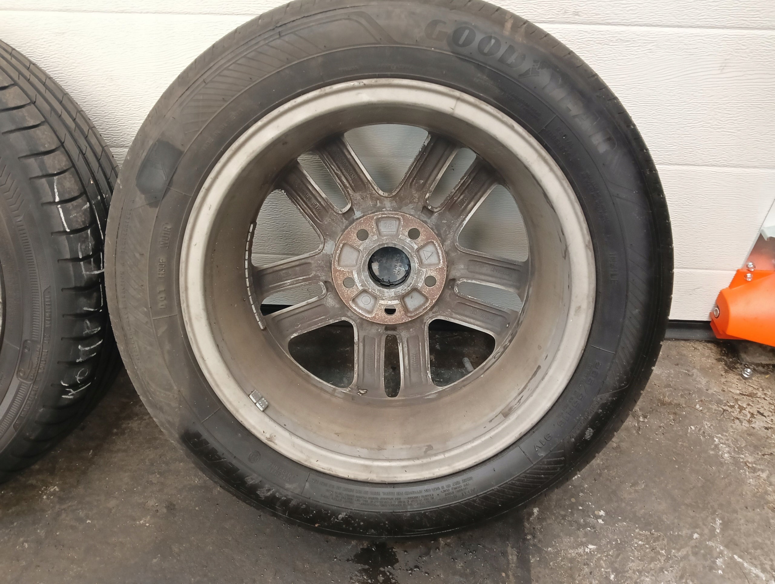 Alu Felge Volkswagen Touran Aluminum rim 16 Zoll 6.5J 5x112 1K0601025BM