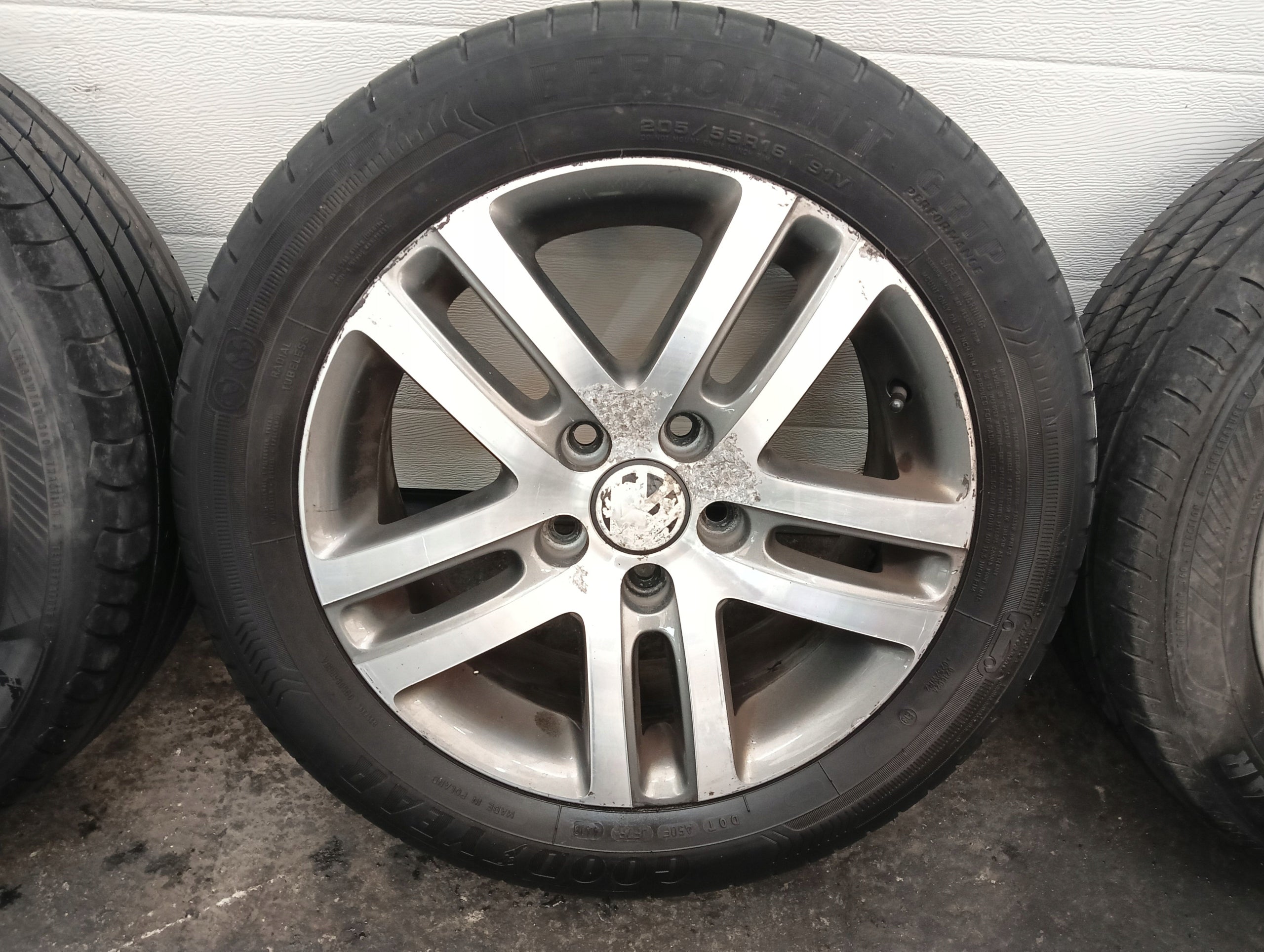 Alu Felge Volkswagen Touran Aluminum rim 16 Zoll 6.5J 5x112 1K0601025BM