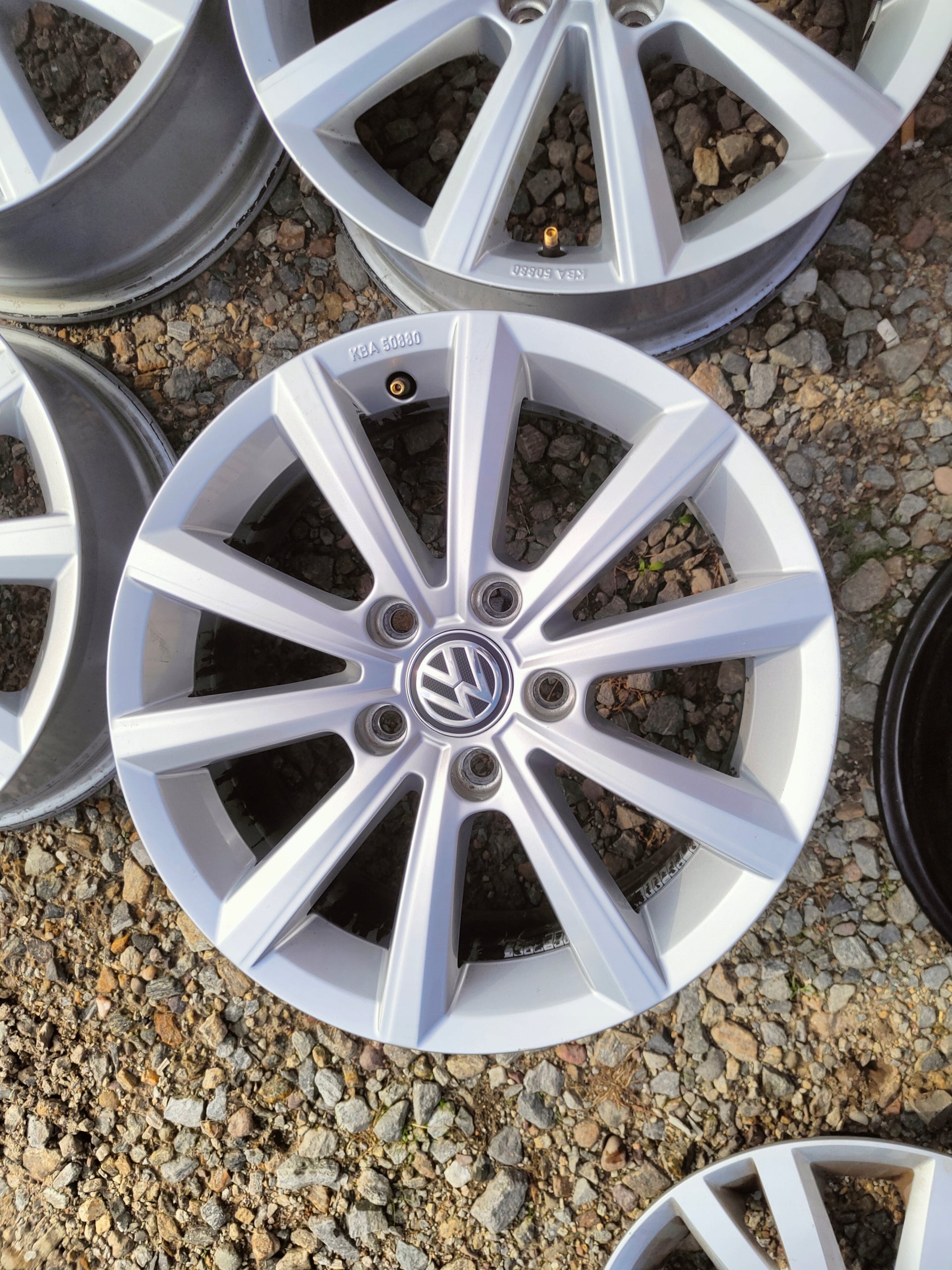 Alu Felge Volkswagen Caravelle 16 Zoll 6.5J 5x112 42ET 3G0071496B