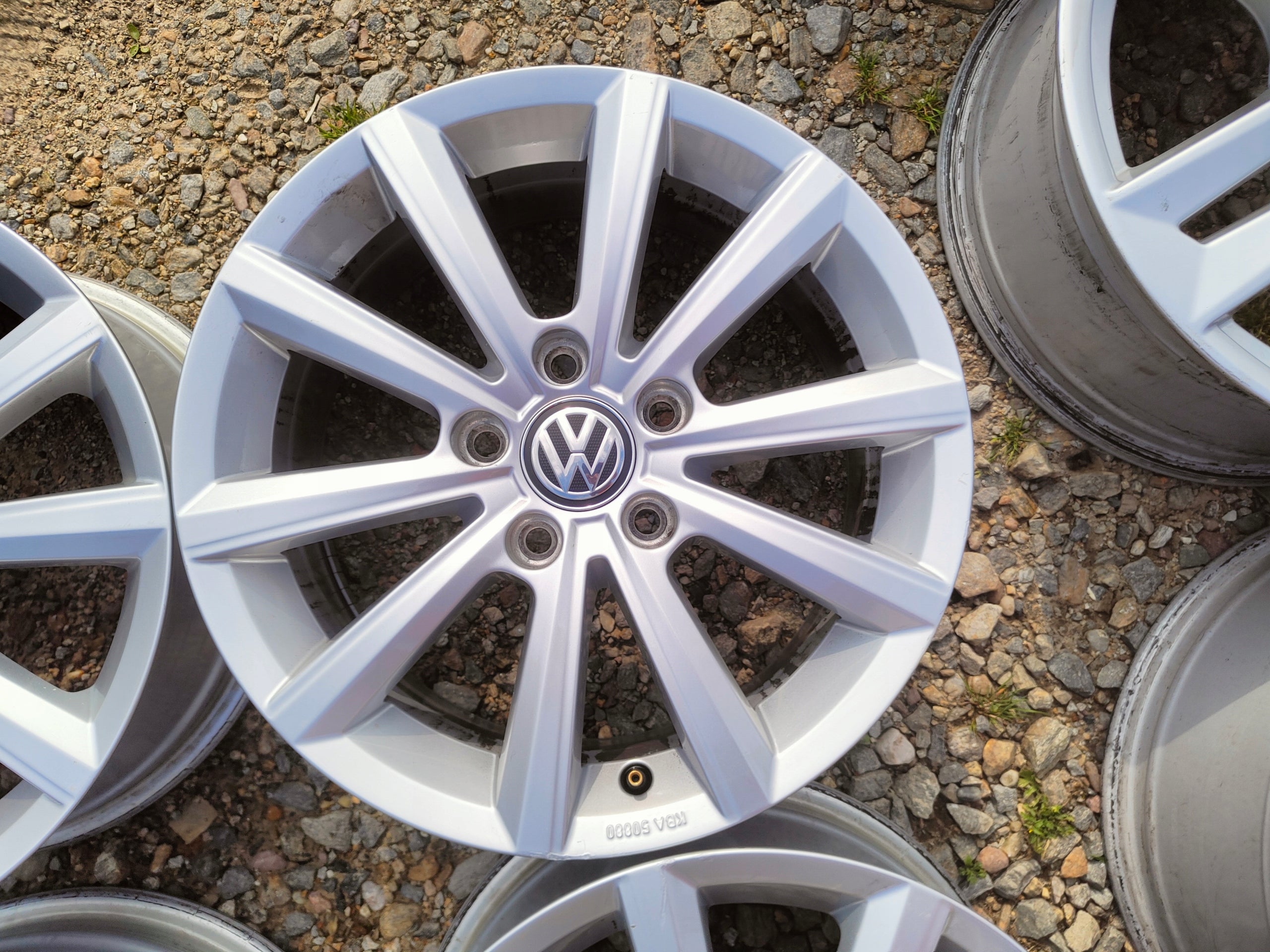 Alu Felge Volkswagen Caravelle 16 Zoll 6.5J 5x112 42ET 3G0071496B