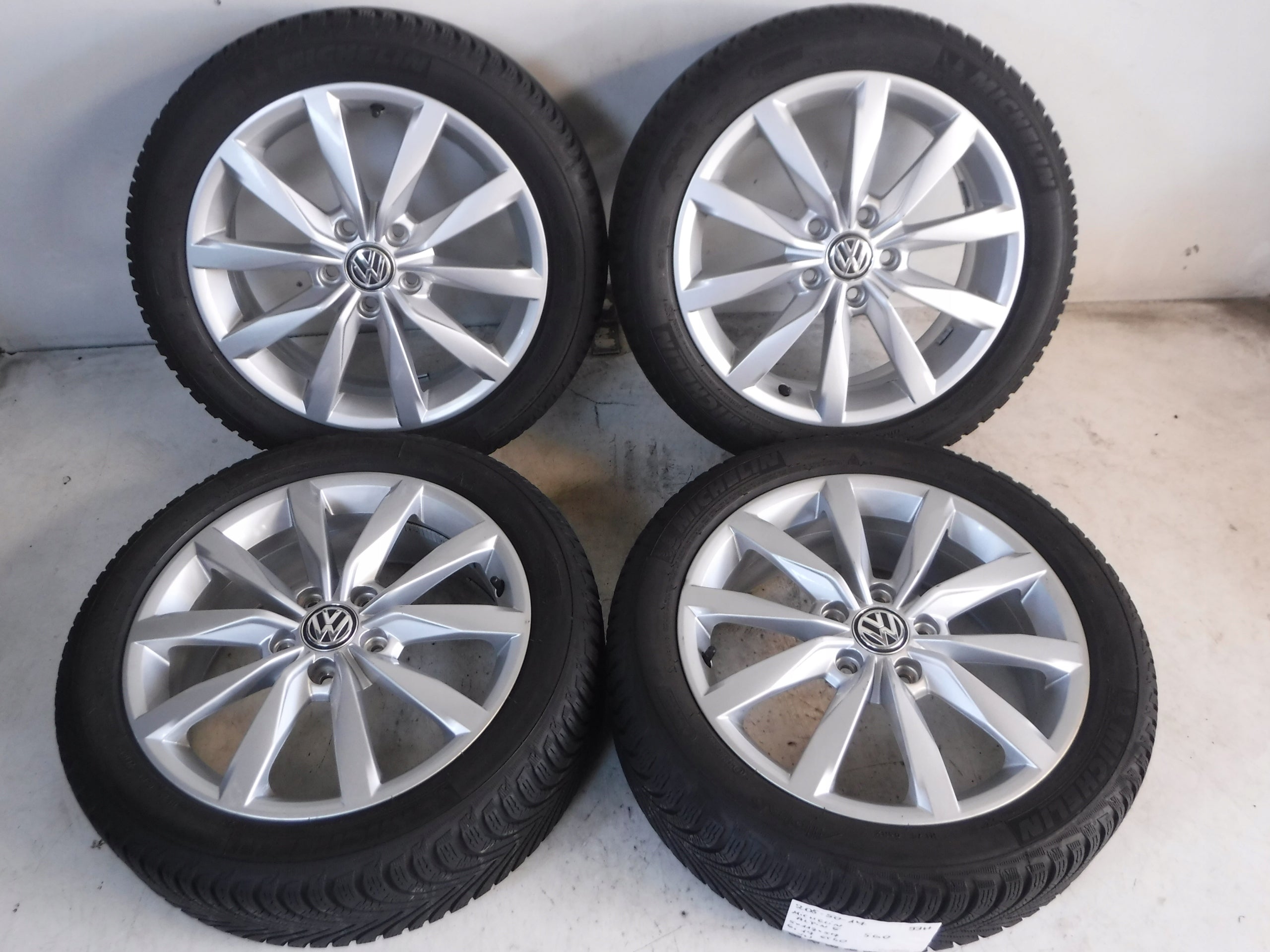  Alu Felge Volkswagen Touran Golf T4 17 Zoll 6.0J 5x112 40ET 5G0601025E product image