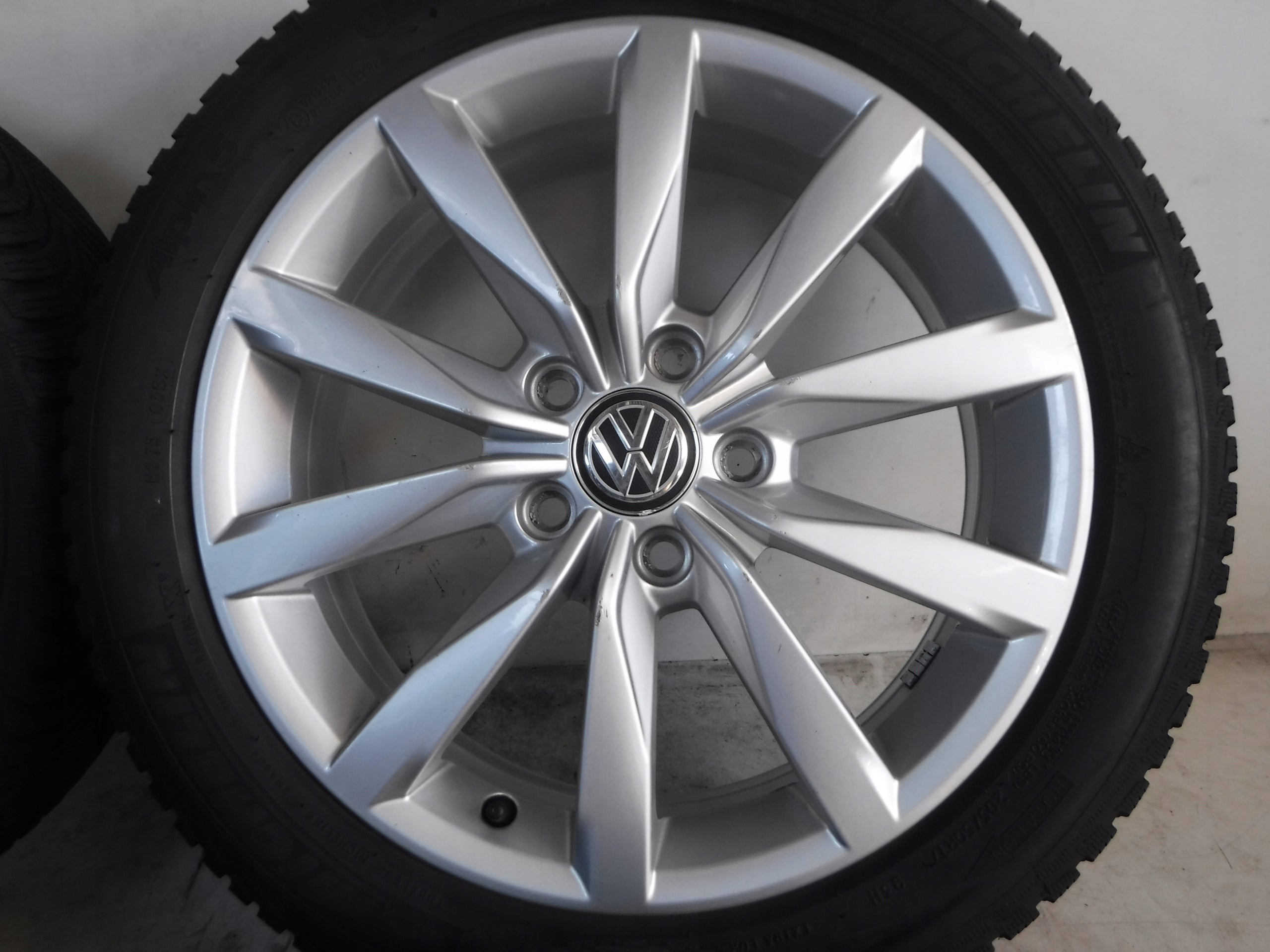 Alu Felge Volkswagen Touran Golf T4 17 Zoll 6.0J 5x112 40ET 5G0601025E