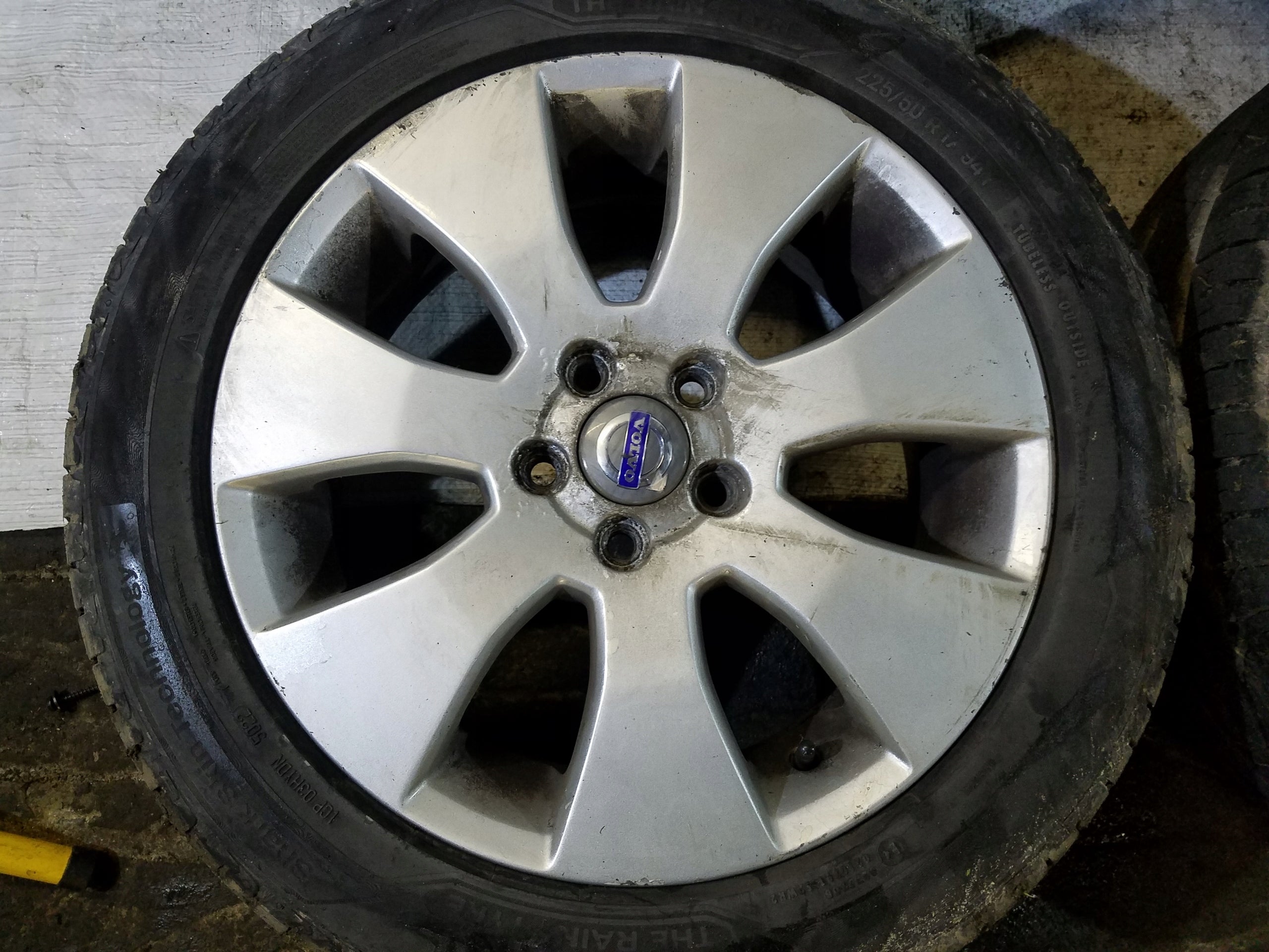 Alu Felge Volvo V60 V70 Aluminum rim 17 Zoll 7.0J 5x108 50ET 30714022