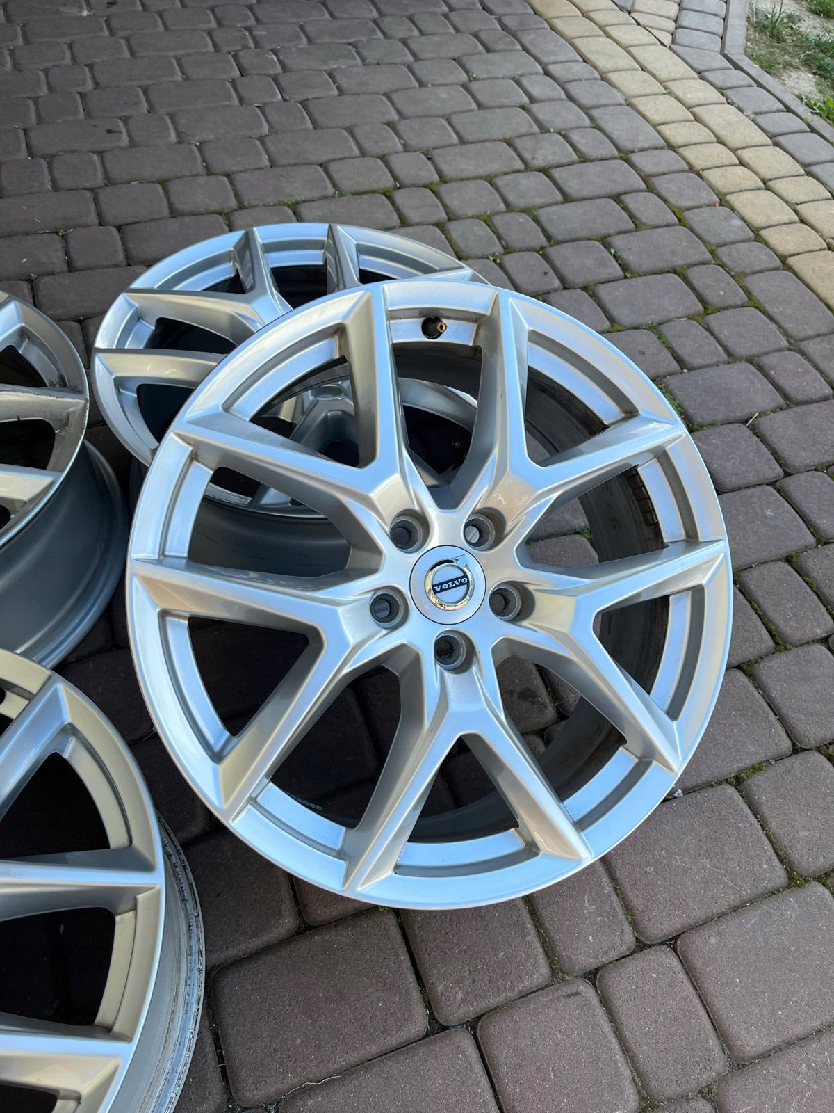 Alu Felge Volvo XC60 XC40 Aluminum rim 18 Zoll 7.5J 5x108