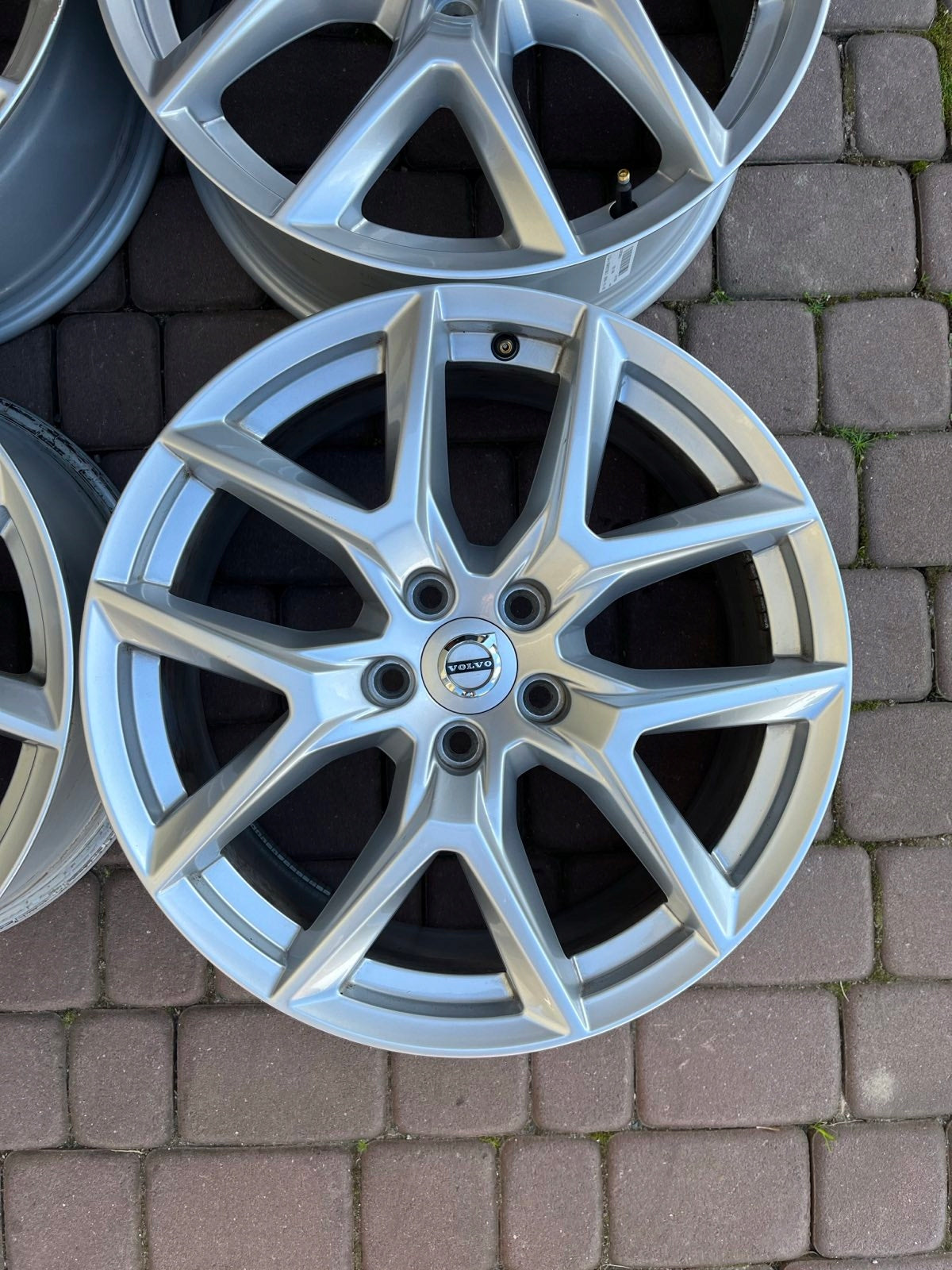 Alu Felge Volvo XC60 XC40 Aluminum rim 18 Zoll 7.5J 5x108