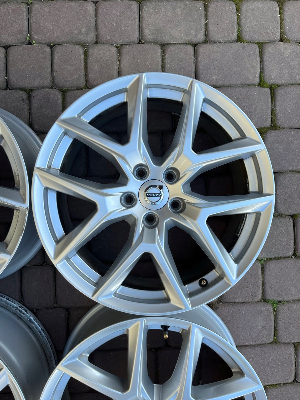 Alu Felge Volvo XC60 XC40 Aluminum rim 18 Zoll 7.5J 5x108