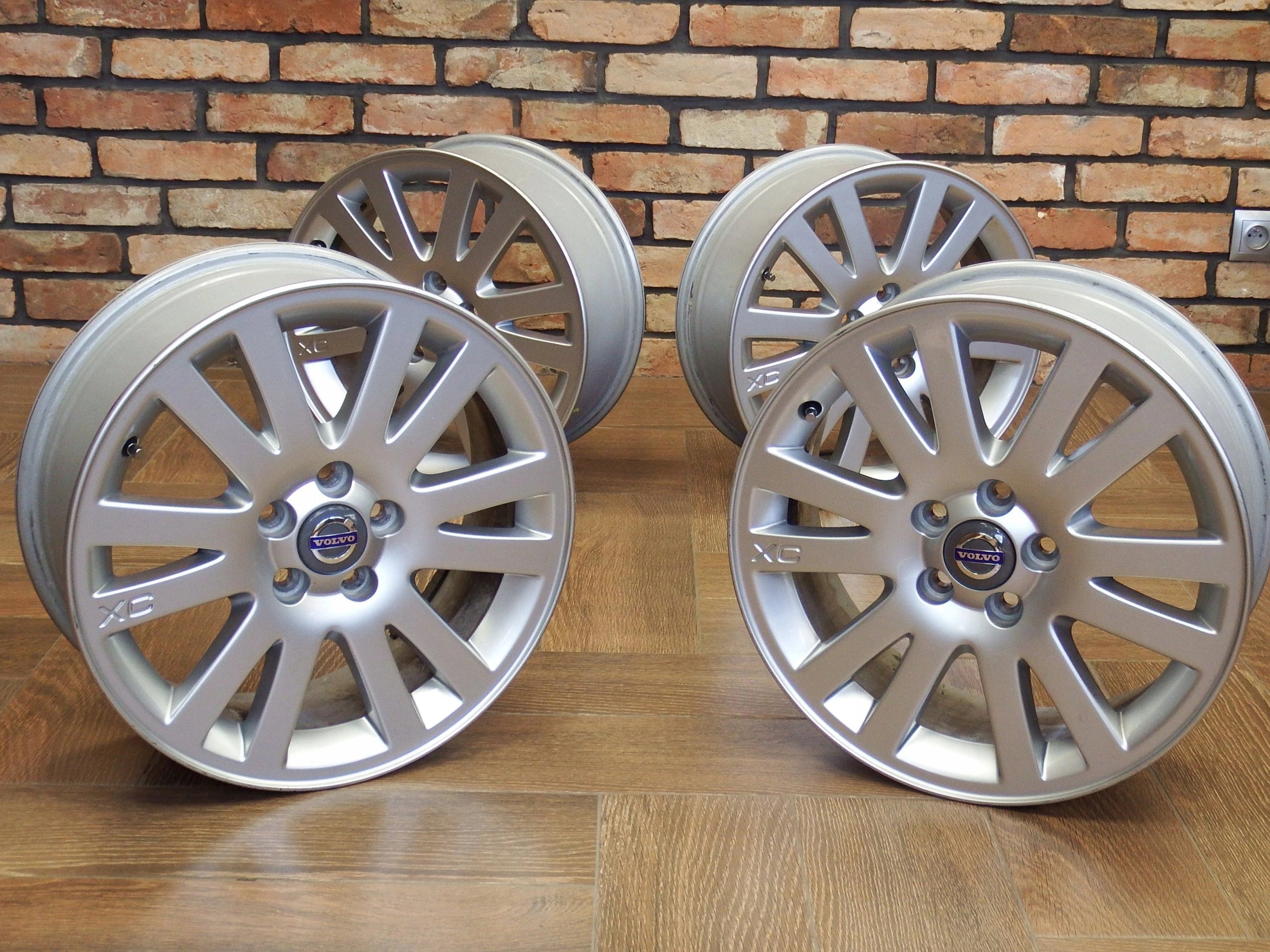 Alu Felge Volvo XC90 Aluminum rim 17 Zoll 7.0J 5x108 49ET