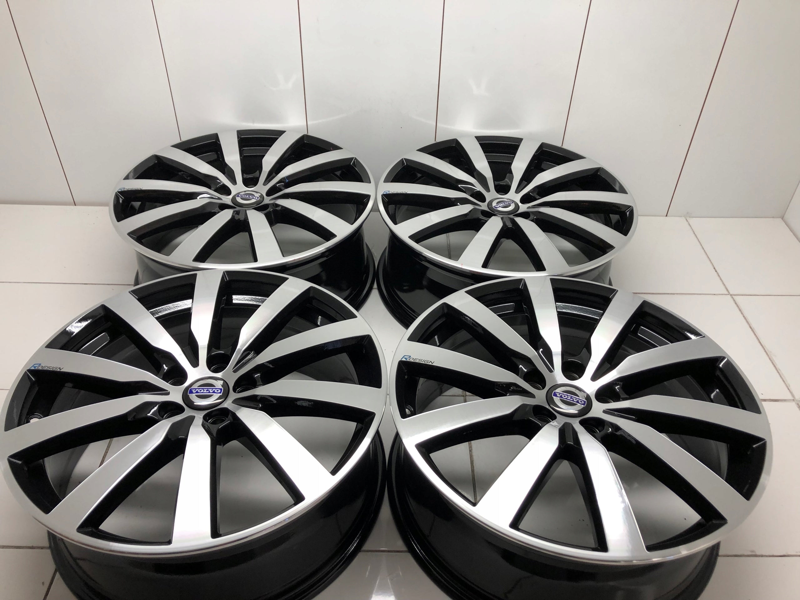 Alu Felge Volvo V60 XC40 142 V70 19 Zoll 7.5J 5x108 50ET 31423852