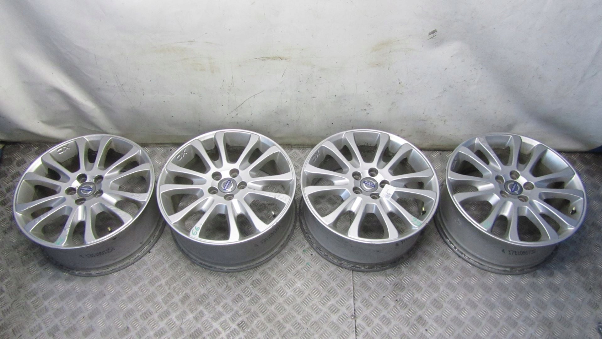 Alu Felge Volvo XC60 Aluminum rim 18 Zoll 7.5J 5x108