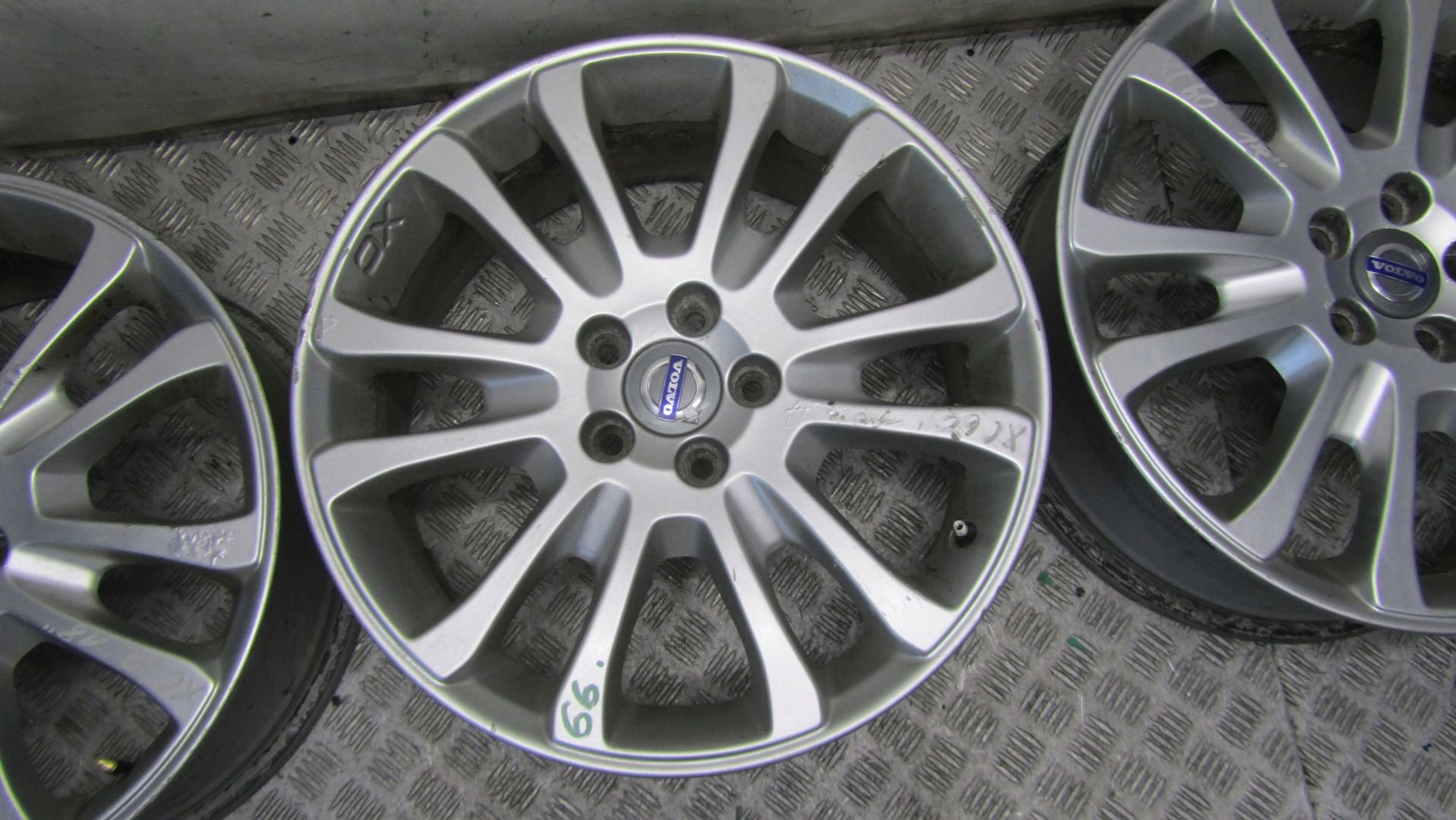 Alu Felge Volvo XC60 Aluminum rim 18 Zoll 7.5J 5x108