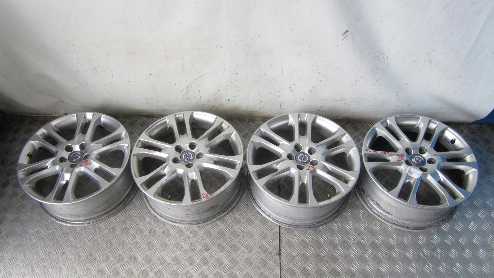 Alu Felge Volvo XC60 Aluminum rim 18 Zoll 7.5J 5x108