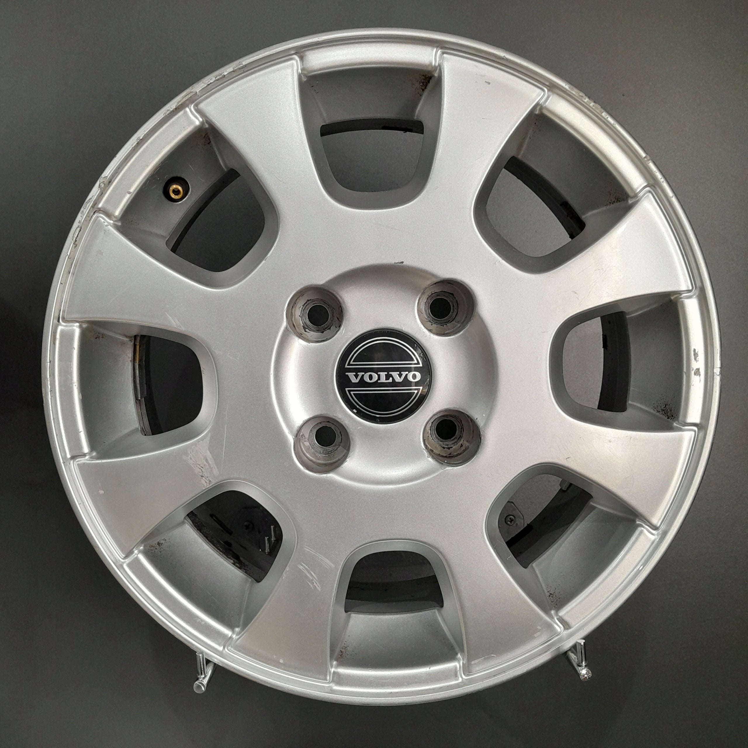 Alu Felge Volvo V40 Aluminum rim 15 Zoll 6.0J 4x114.3 44ET 30620560