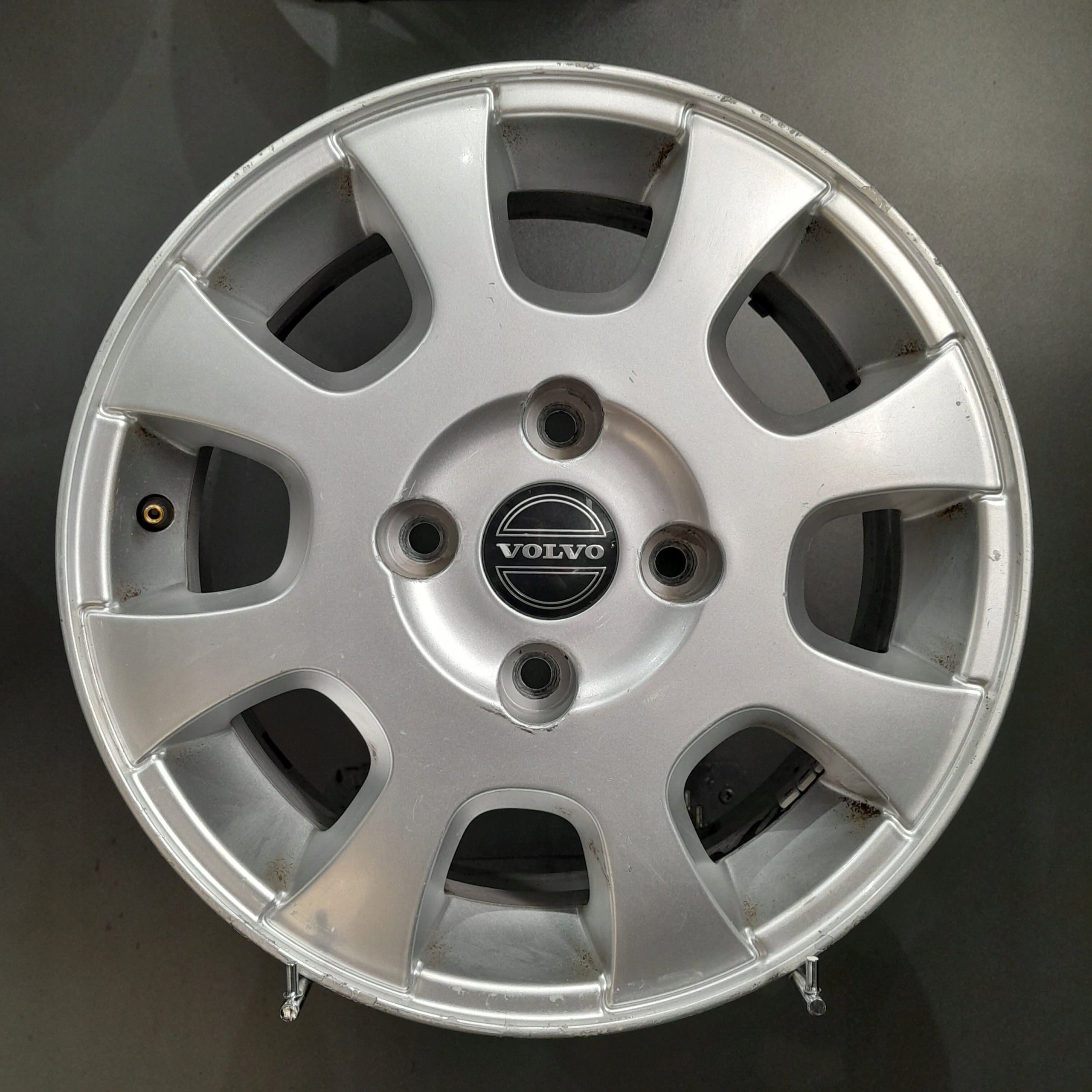 Alu Felge Volvo V40 Aluminum rim 15 Zoll 6.0J 4x114.3 44ET 30620560