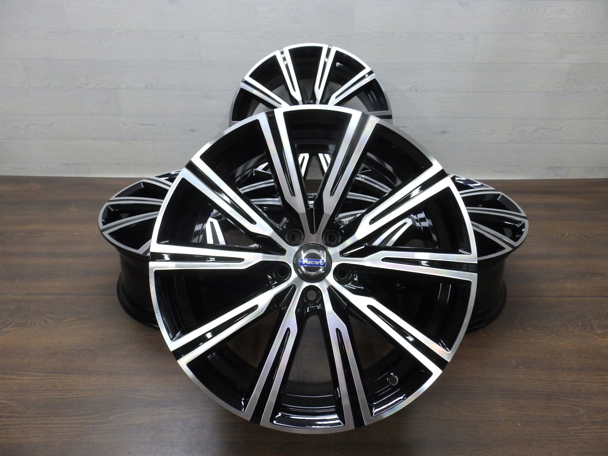  Alu Felge Volvo XC60 XC40 Aluminum rim 19 Zoll 7.5J 5x108 50,5ET 31423852 product image