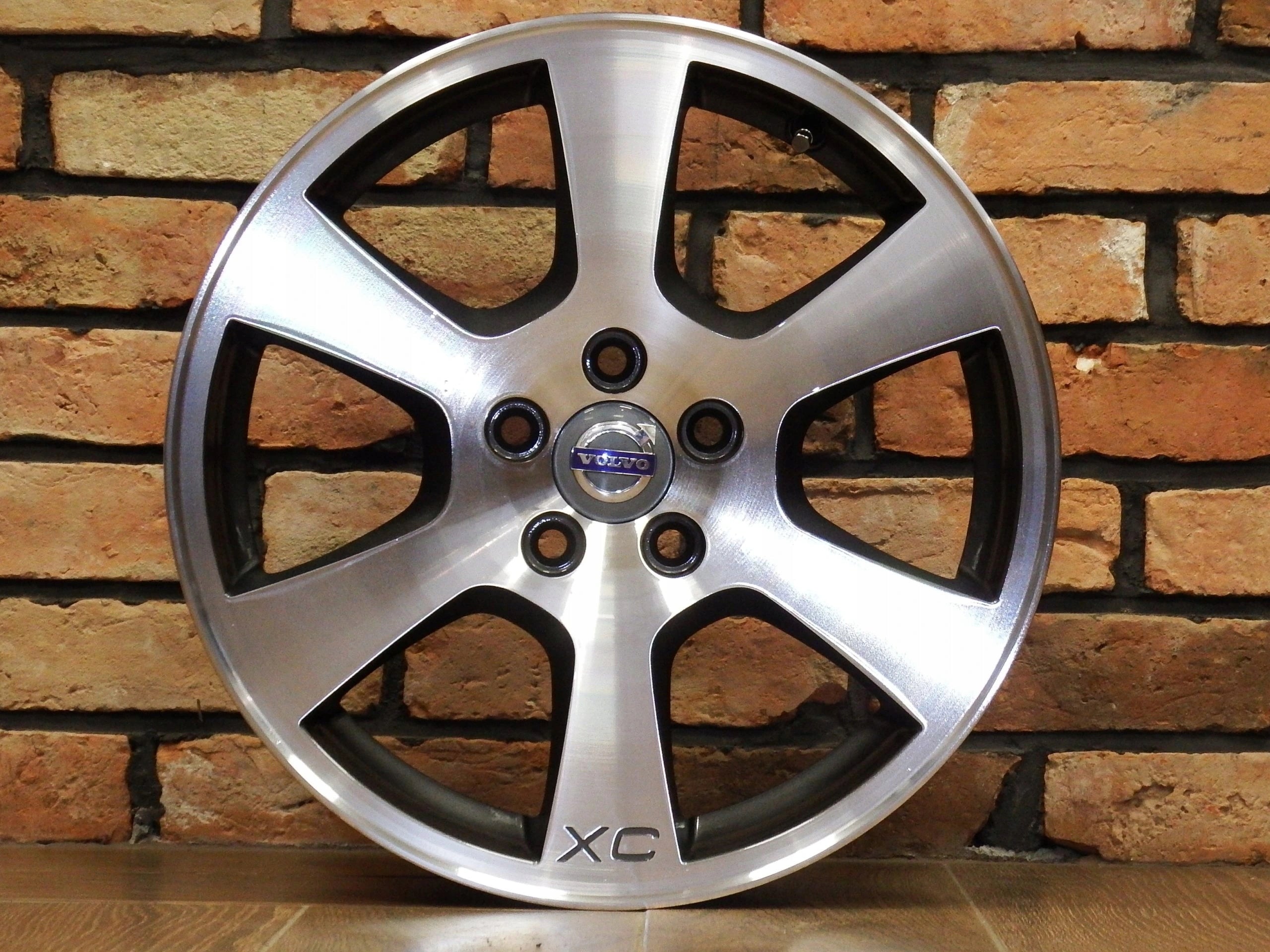 Alu Felge Volvo XC70 XC60 C70 Aluminum rim 17 Zoll 7.5J 5x108 55ET 30671480