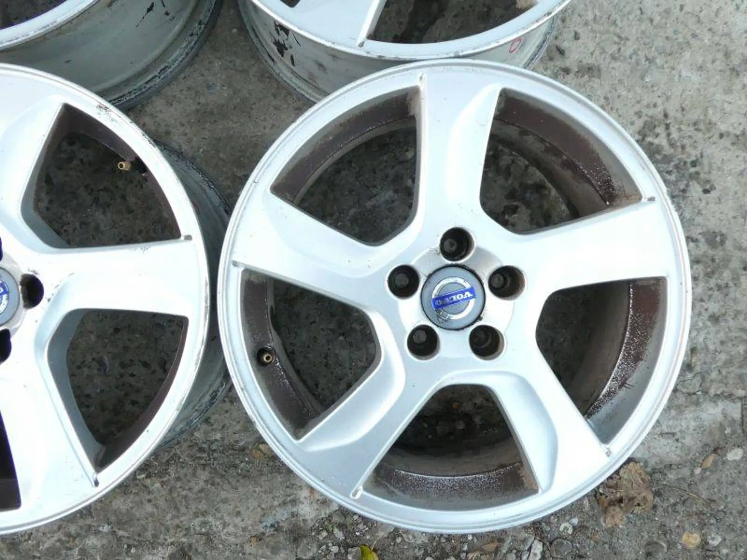 Alu Felge Volvo V60 S60 S80 V70 Aluminum rim 17 Zoll 7.0J 5x108