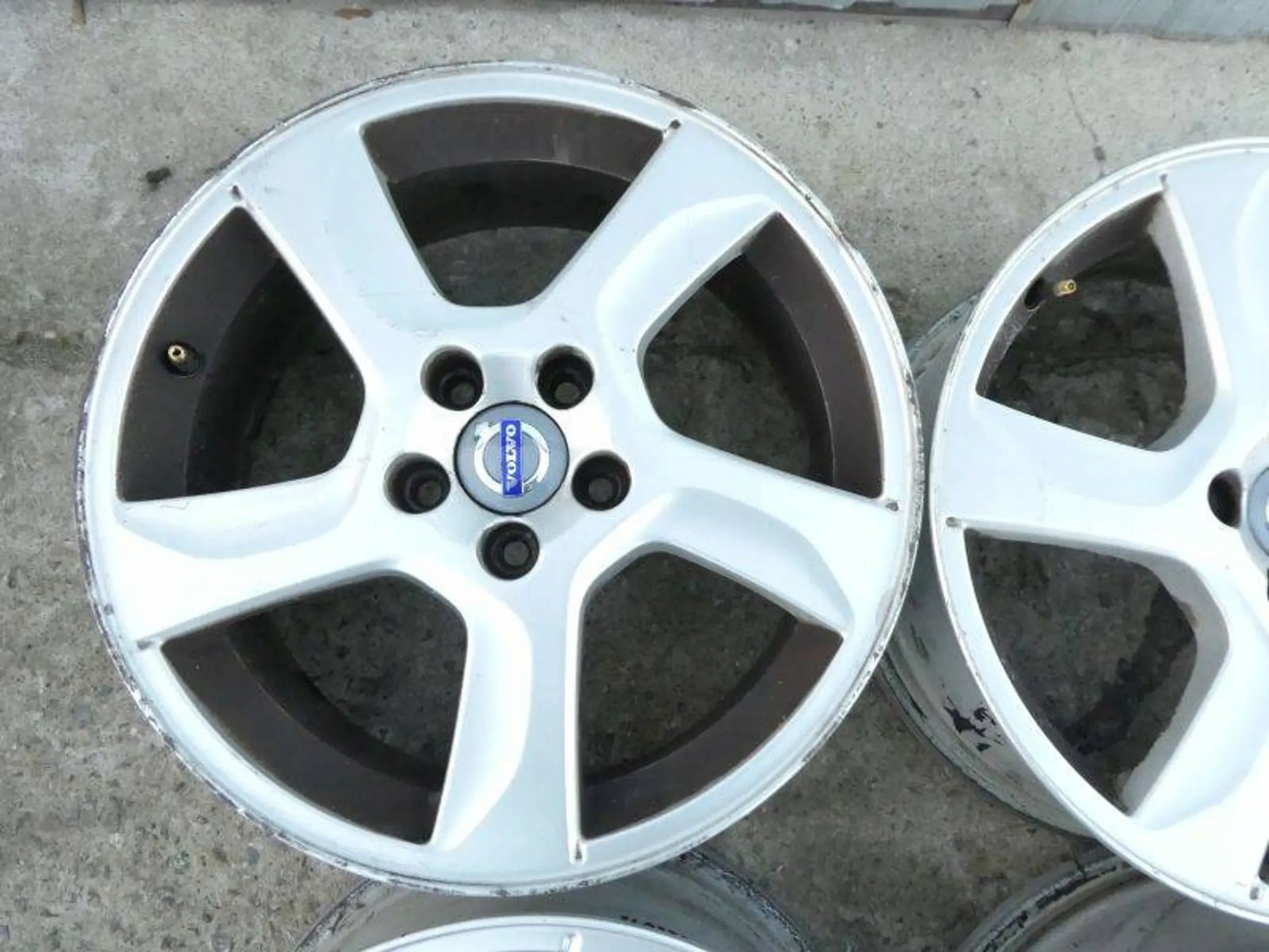 Alu Felge Volvo V60 S60 S80 V70 Aluminum rim 17 Zoll 7.0J 5x108