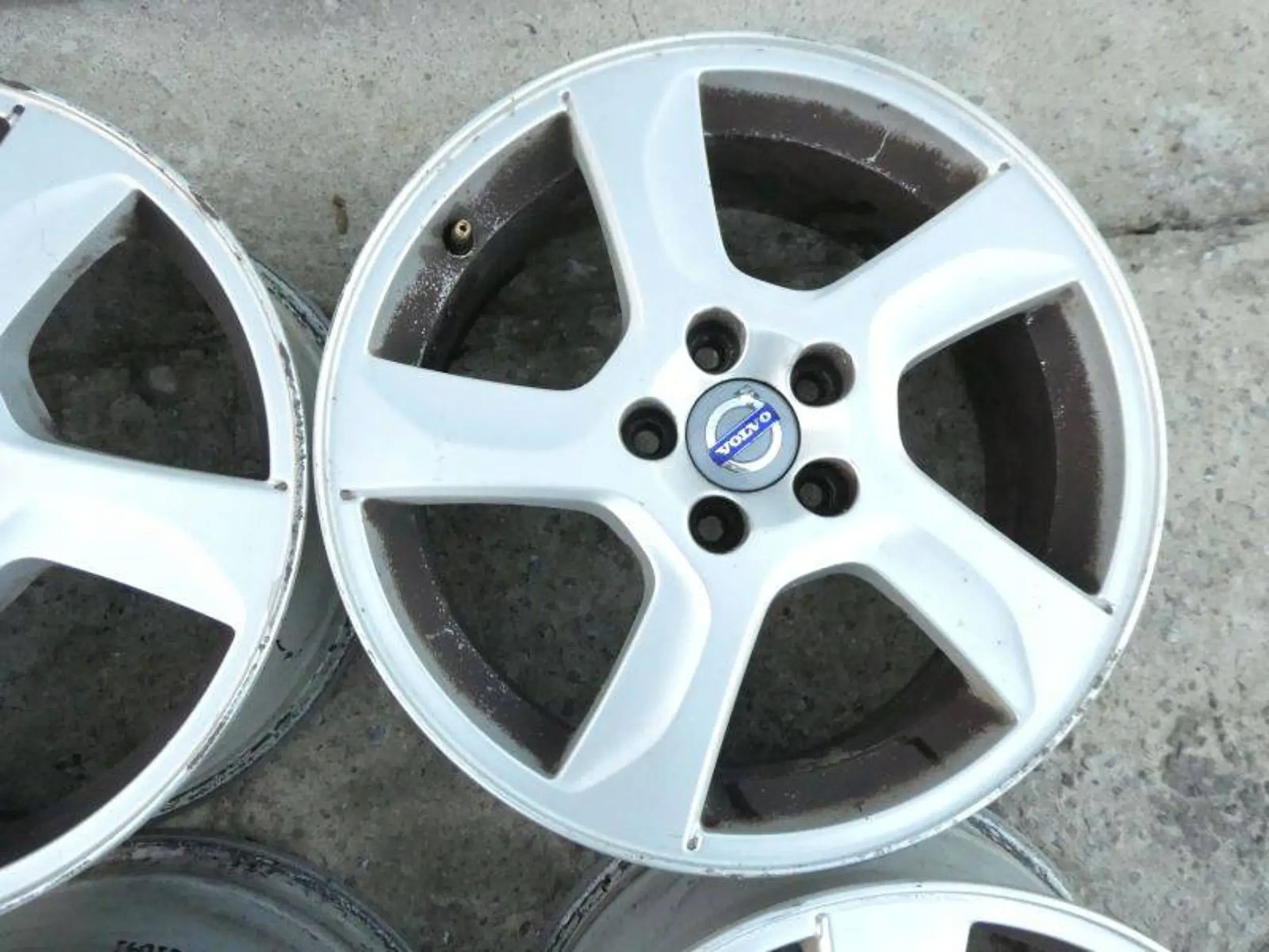 Alu Felge Volvo V60 S60 S80 V70 Aluminum rim 17 Zoll 7.0J 5x108