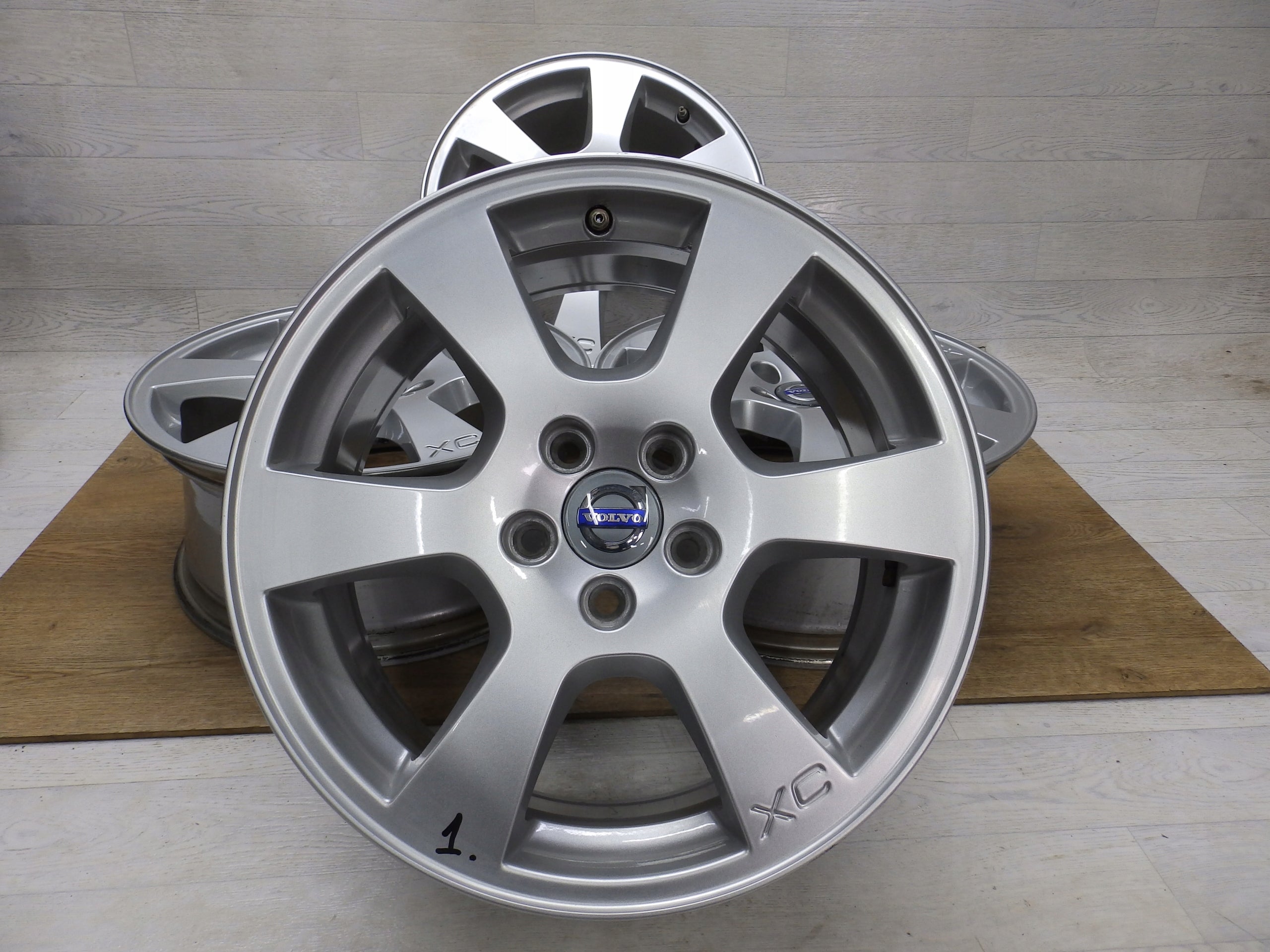  Alu Felge Volvo XC60 Aluminum rim 17 Zoll 7.5J 5x112 55ET 30671480 product image