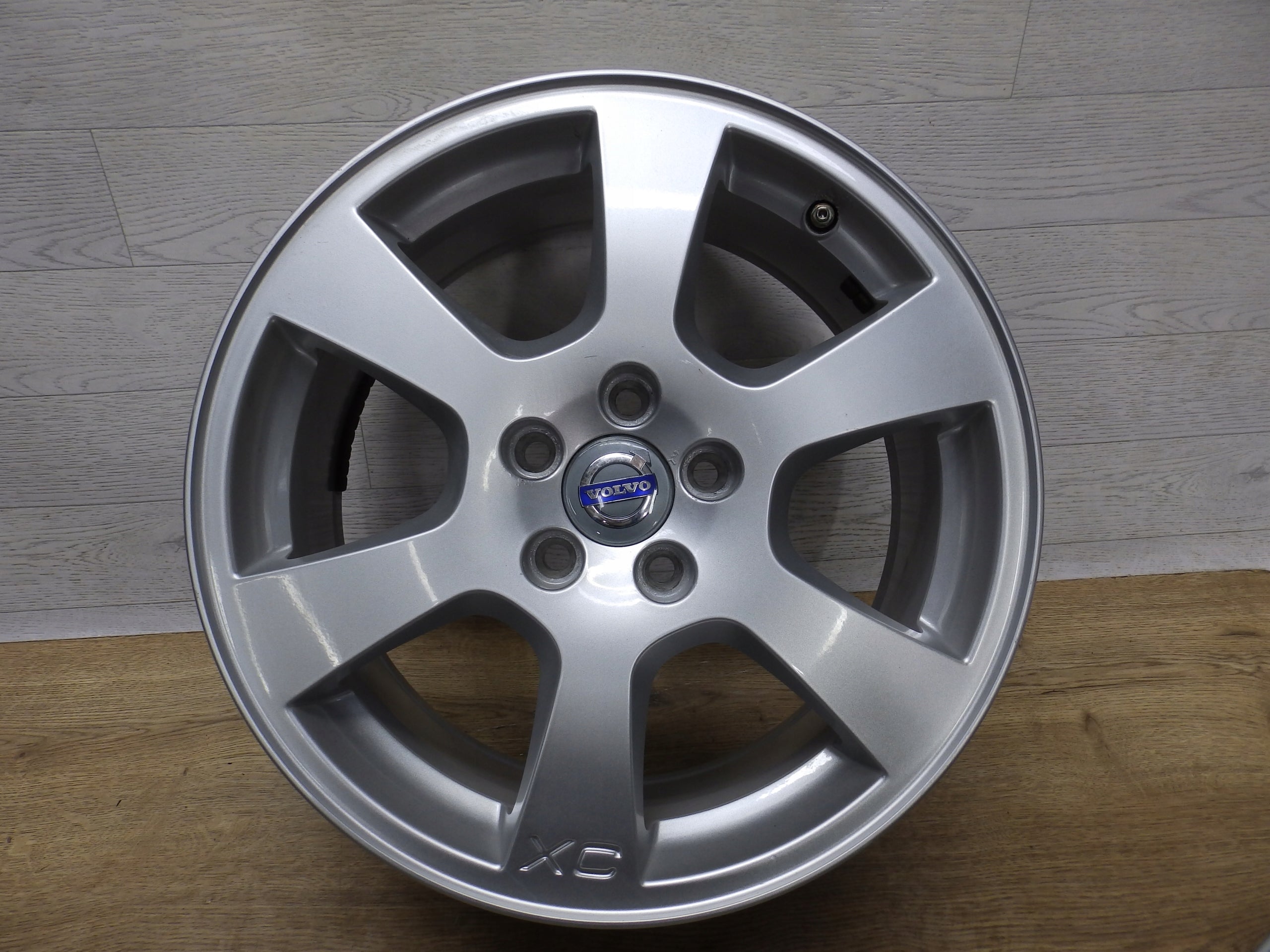 Alu Felge Volvo XC60 Aluminum rim 17 Zoll 7.5J 5x112 55ET 30671480