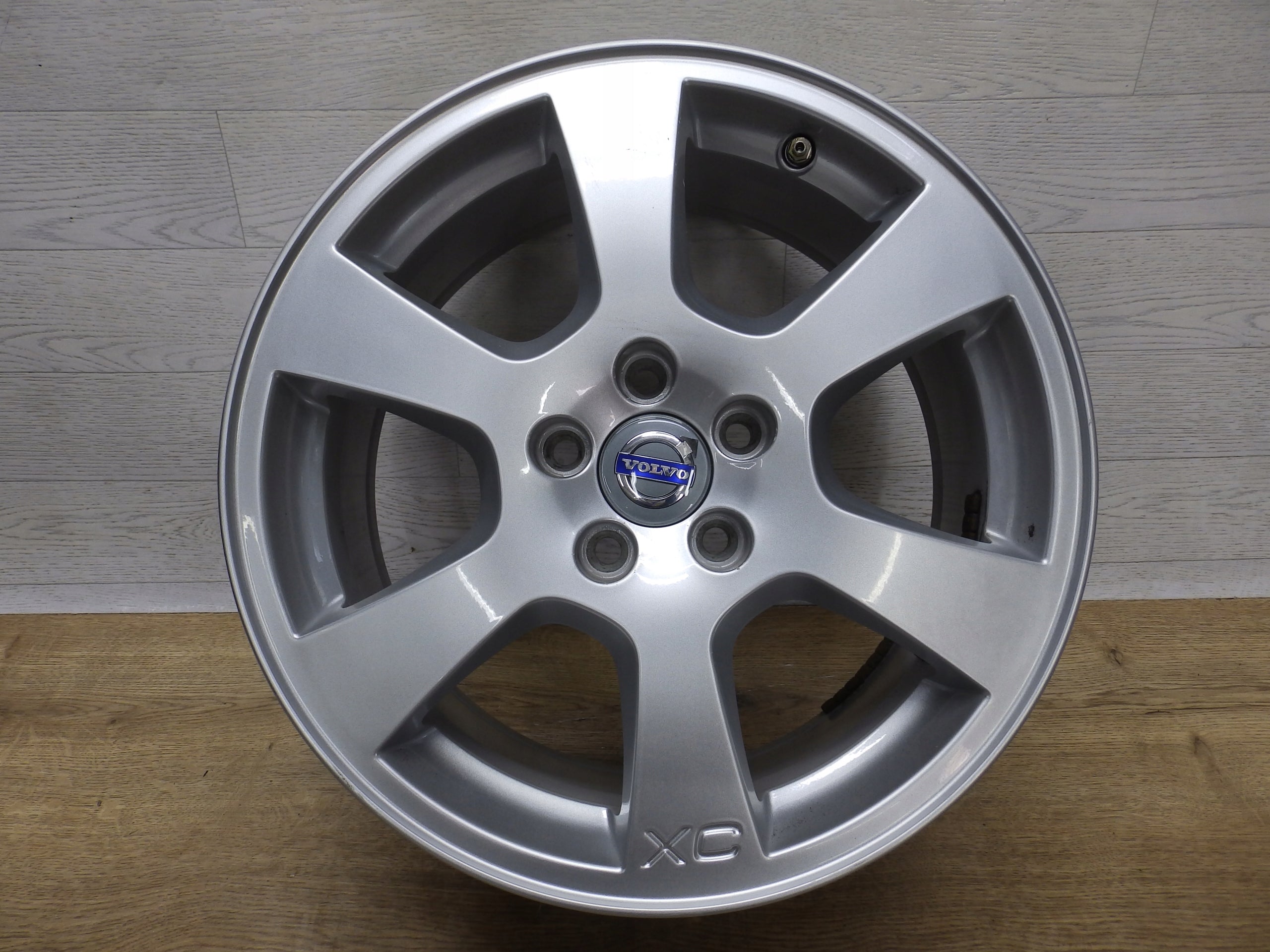 Alu Felge Volvo XC60 Aluminum rim 17 Zoll 7.5J 5x112 55ET 30671480