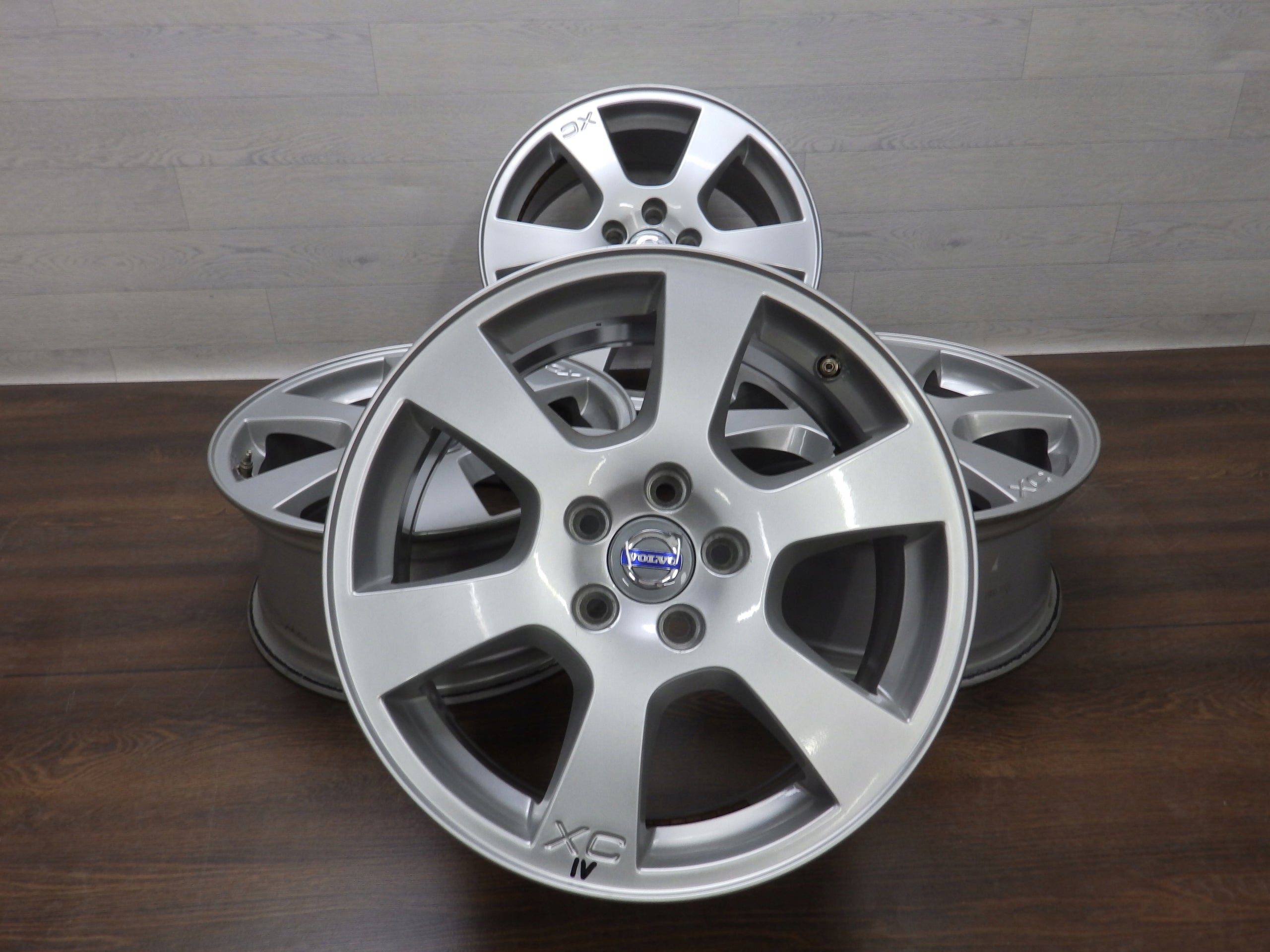 Alu Felge Volvo XC60 Aluminum rim 17 Zoll 7.5J 5x112 55ET 30671480