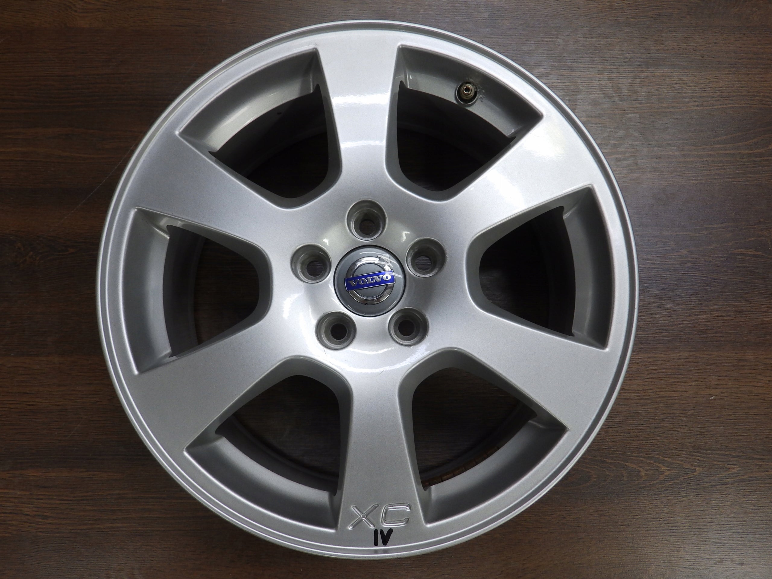 Alu Felge Volvo XC60 Aluminum rim 17 Zoll 7.5J 5x112 55ET 30671480