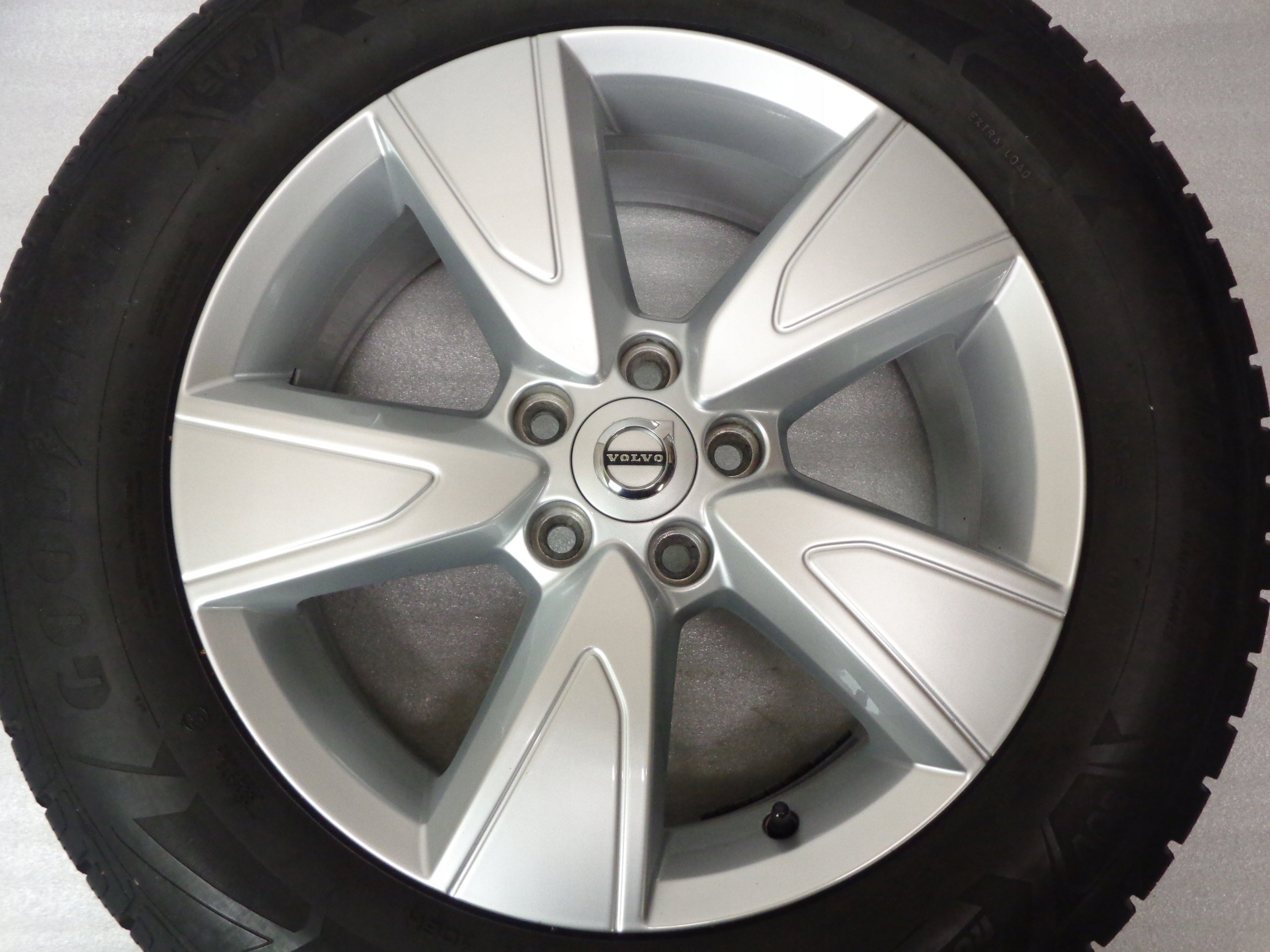  Alu Felge Volvo XC60 XC70 XC40 C70 17 Zoll 7.5J 5x108 50,5ET 31680565 product image