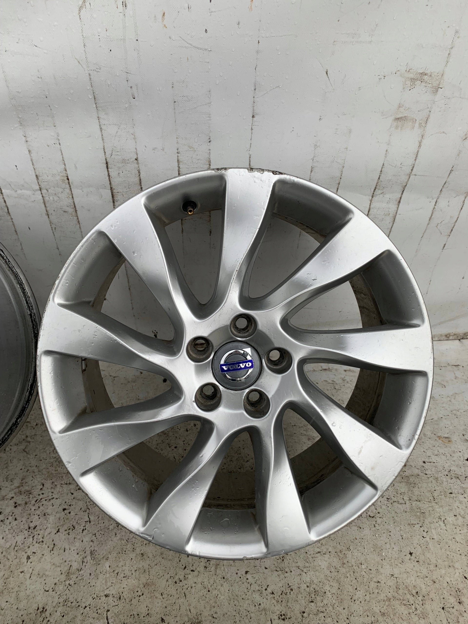 Alu Felge Volvo V60 S60 S80 Aluminum rim 18 Zoll 8.0J 5x108 55ET 31302110