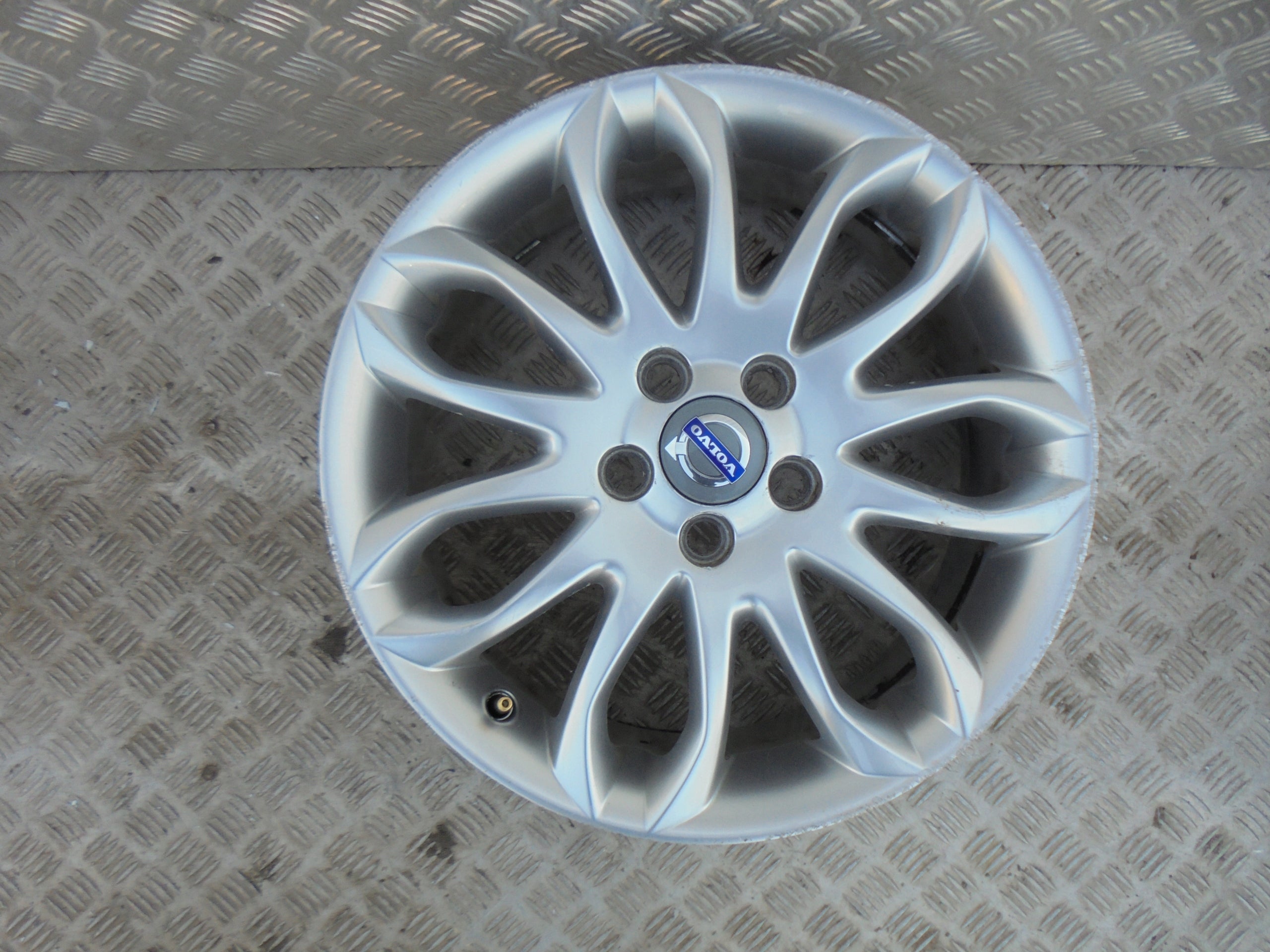 Alu Felge Volvo S40 Aluminum rim 17 Zoll 7.0J 5x108 52,5ET