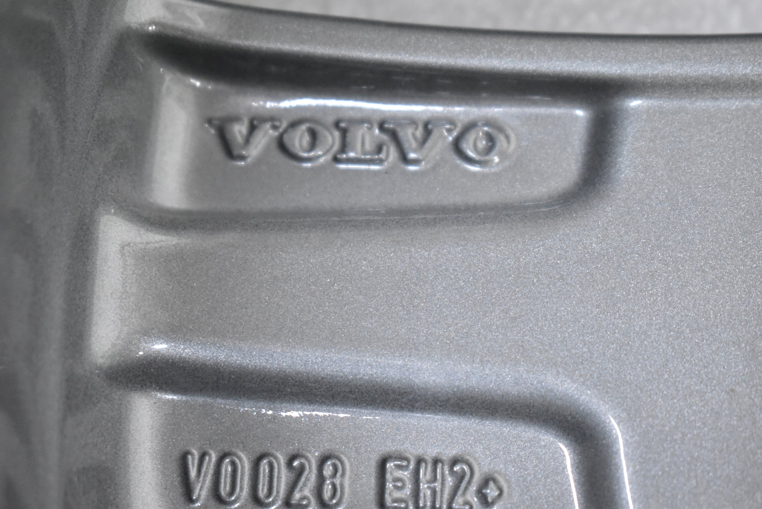 Alu Felge Volvo S40 760 V40 C30 V50  18 Zoll 7.5J 5x108 52,5ET 30760053