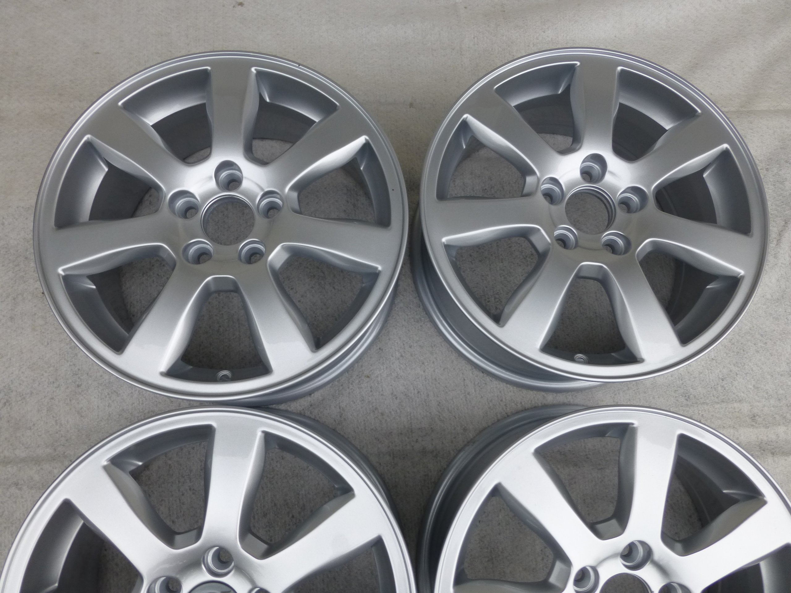 Alu Felge Volvo C30 V50 XC40 S60 S80 V40 V70 Aluminum rim 16 Zoll 7.0J 5x108