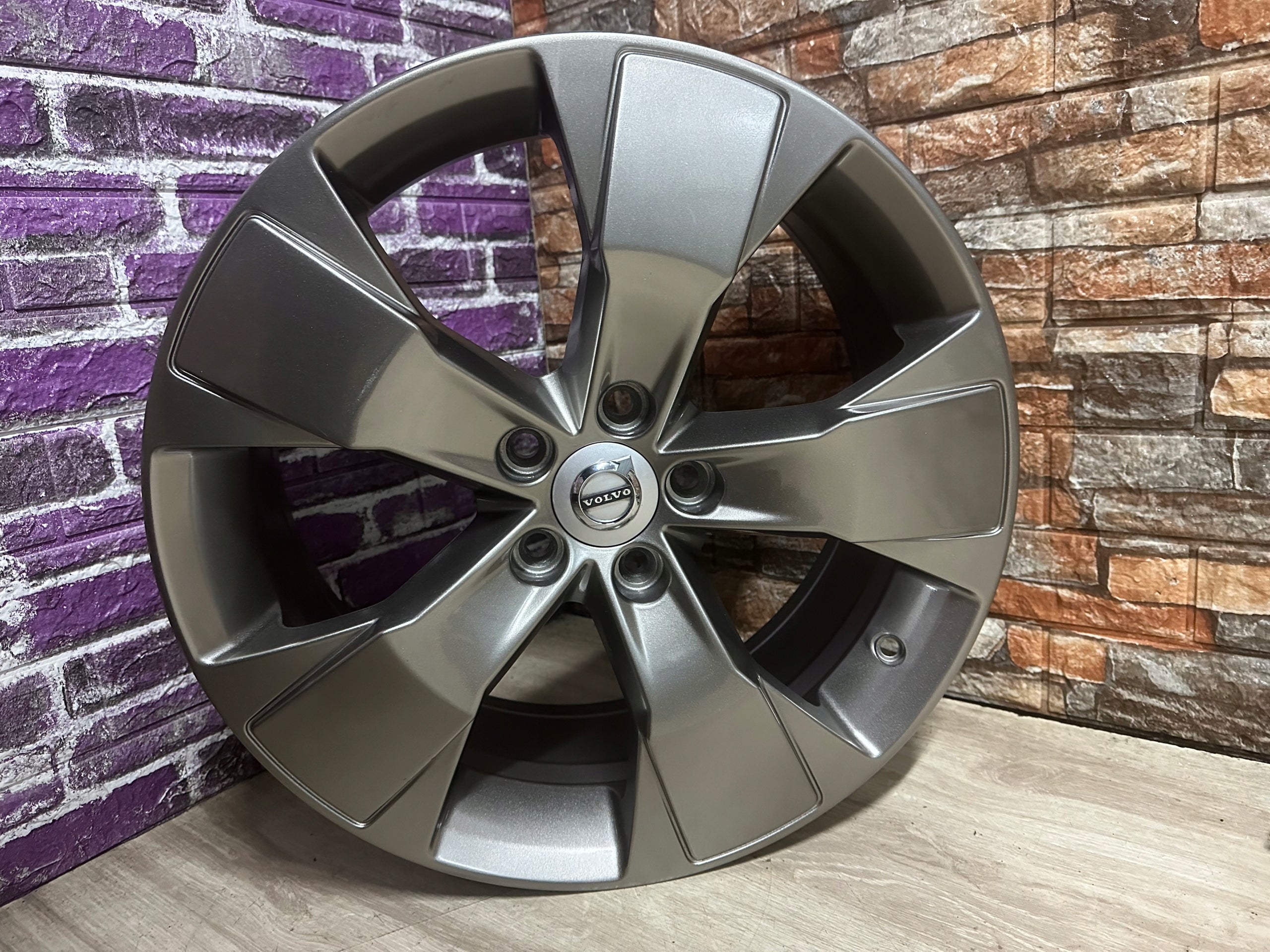 Alu Felge Volvo V50 S60 V40 S40 V70 Aluminum rim 18 Zoll 7.5J 5x108 50,5ET