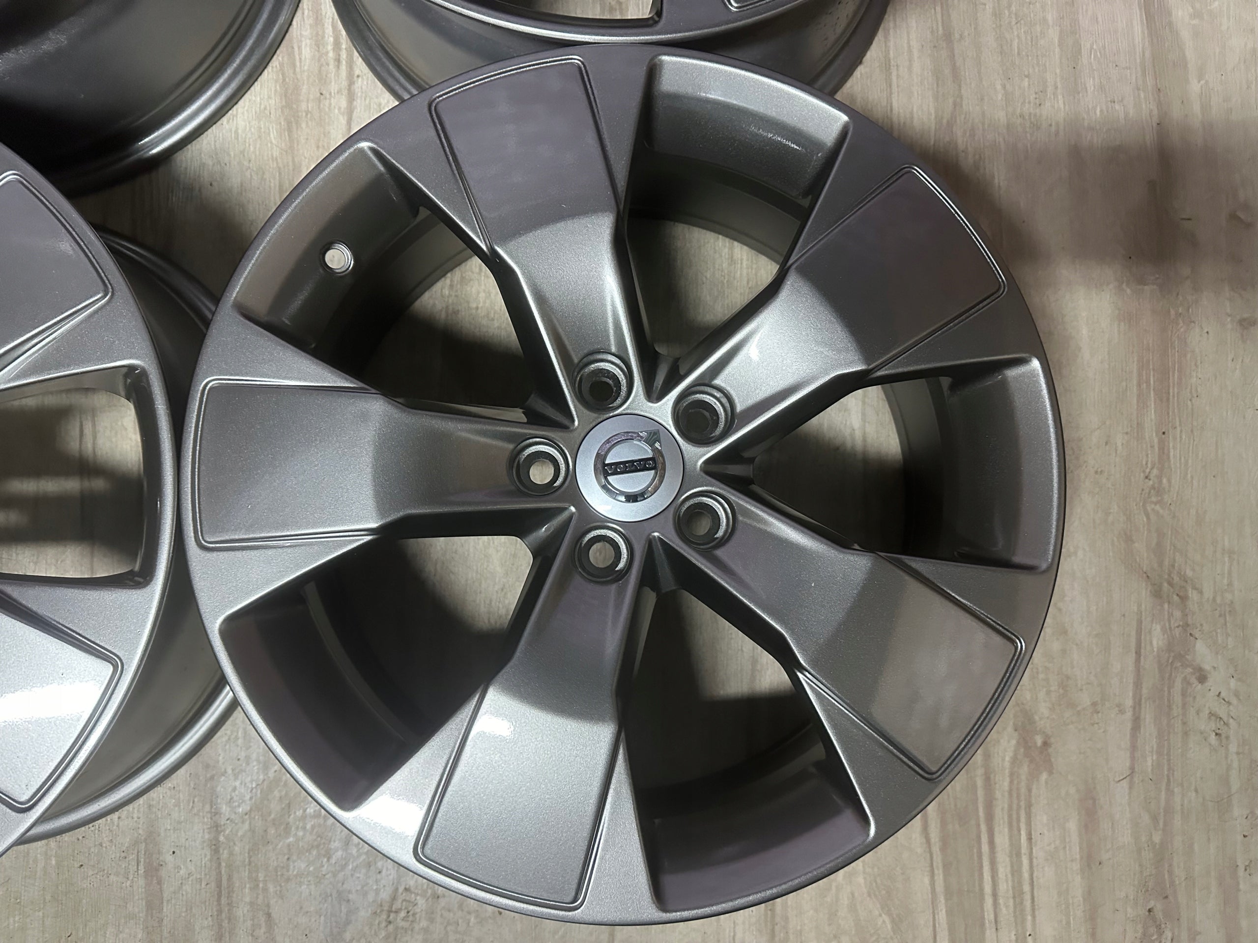 Alu Felge Volvo V50 S60 V40 S40 V70 Aluminum rim 18 Zoll 7.5J 5x108 50,5ET