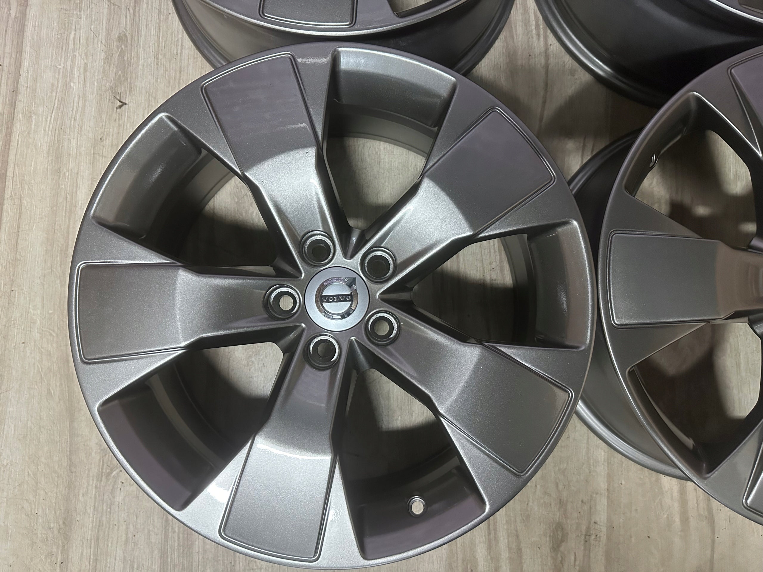 Alu Felge Volvo V50 S60 V40 S40 V70 Aluminum rim 18 Zoll 7.5J 5x108 50,5ET